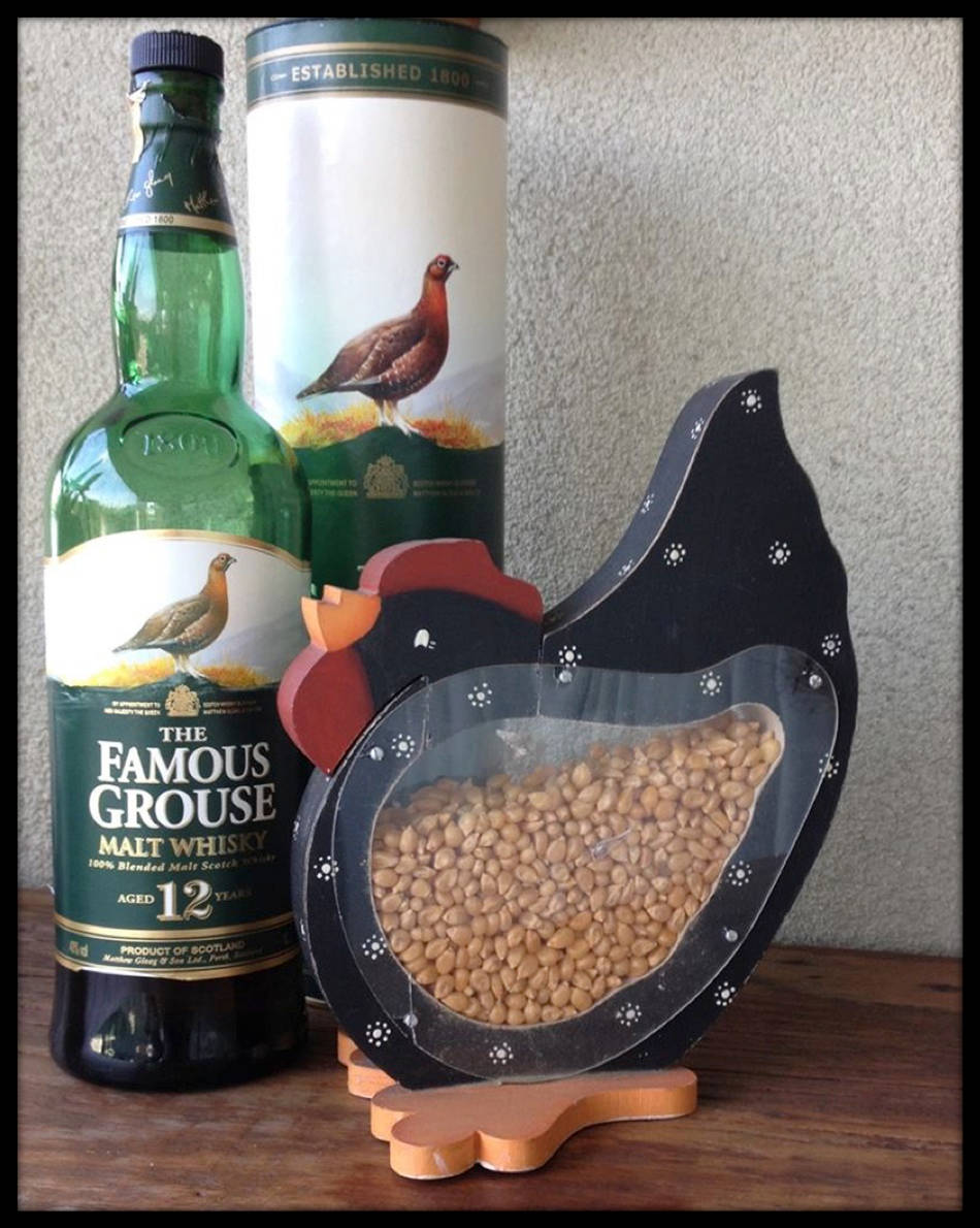 The Famous Grouse, 12 years Malt Whiskey, green bottle, SD Phone Wallpaper