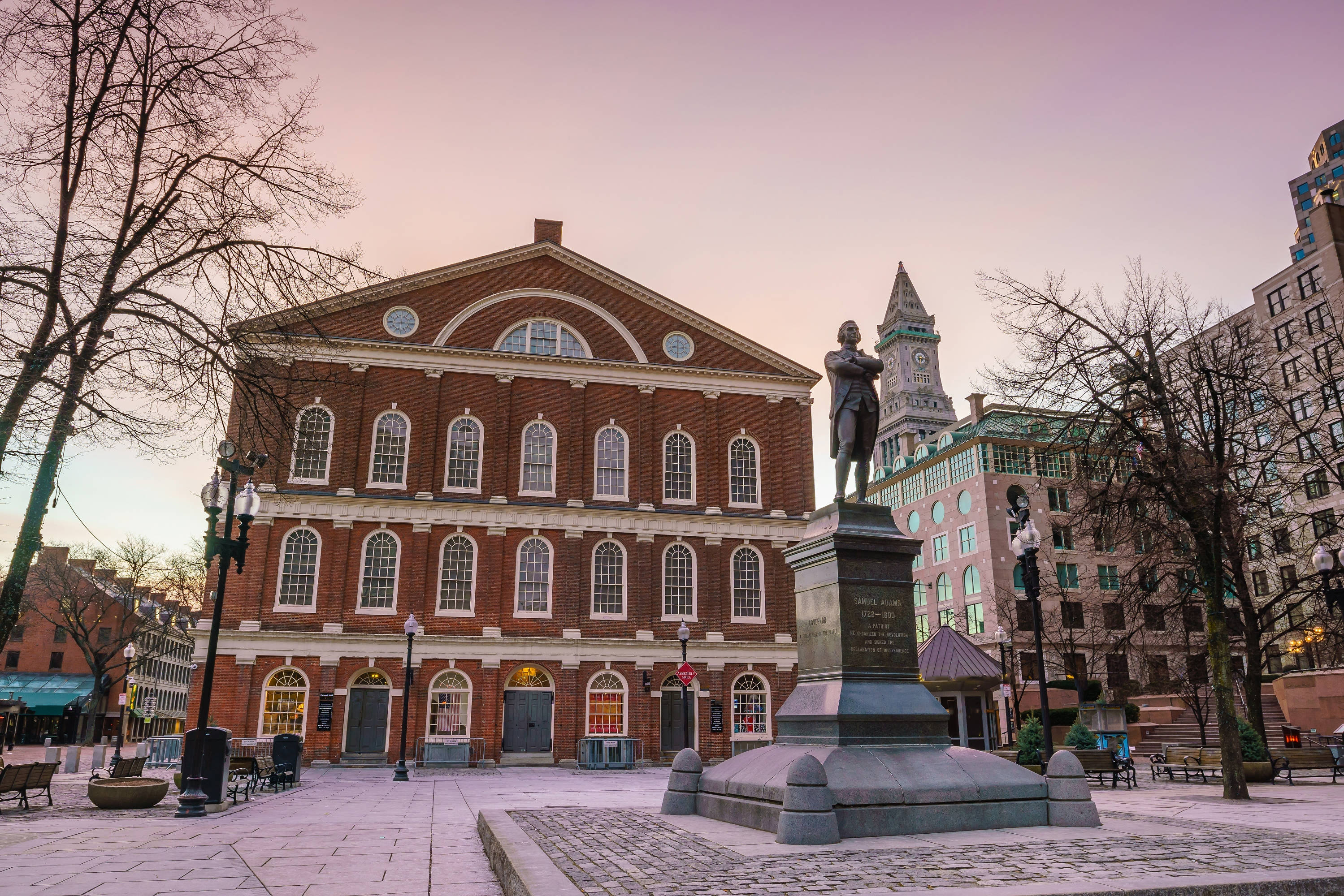 Faneuil Hall, pink dusk sky, historic brick building, 2K Desktop Wallpaper
