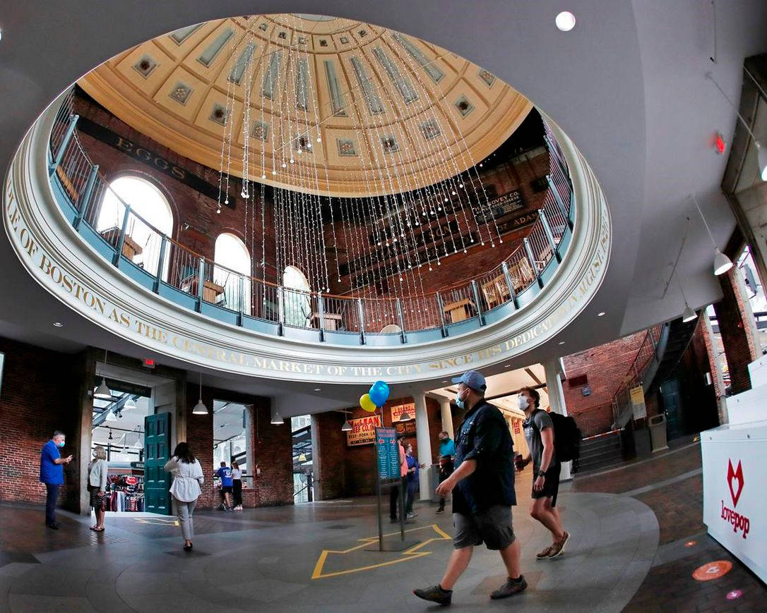 Faneuil Hall, circular atrium, brick walls, SD Desktop Wallpaper