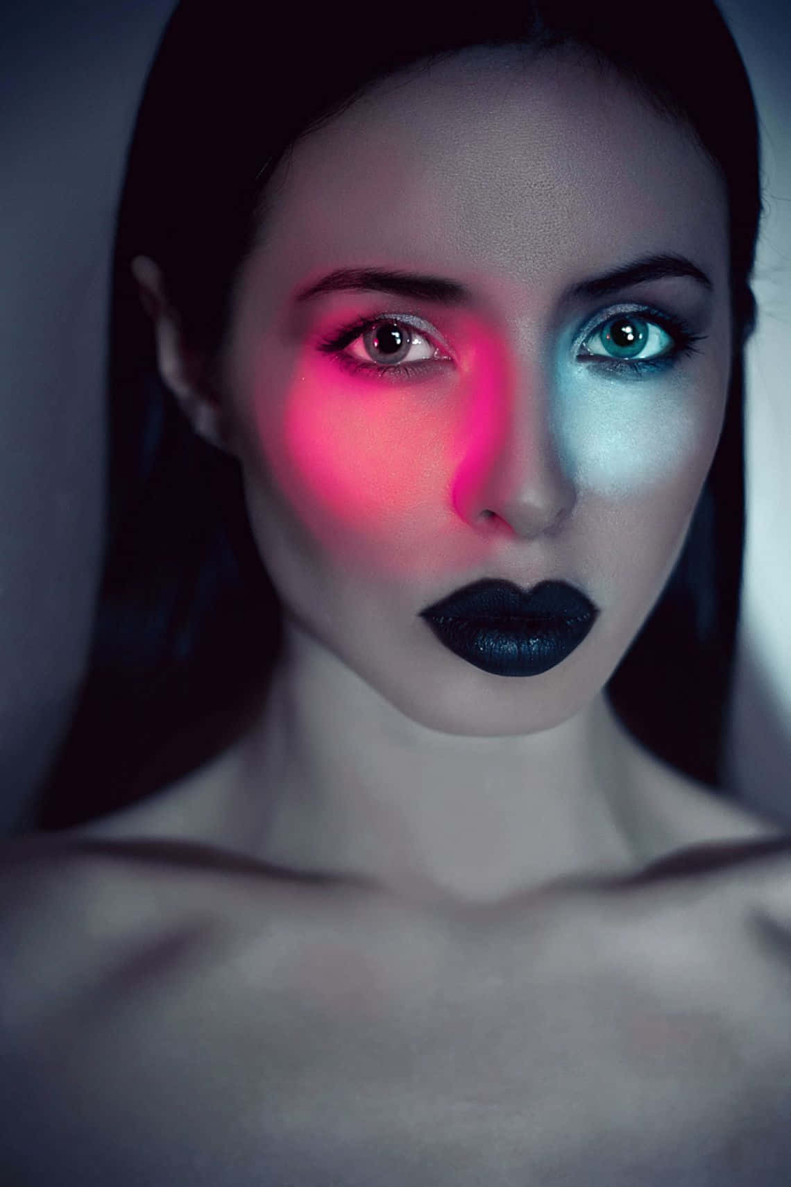 neon pink, blue light, bold black lips, HD Phone Wallpaper