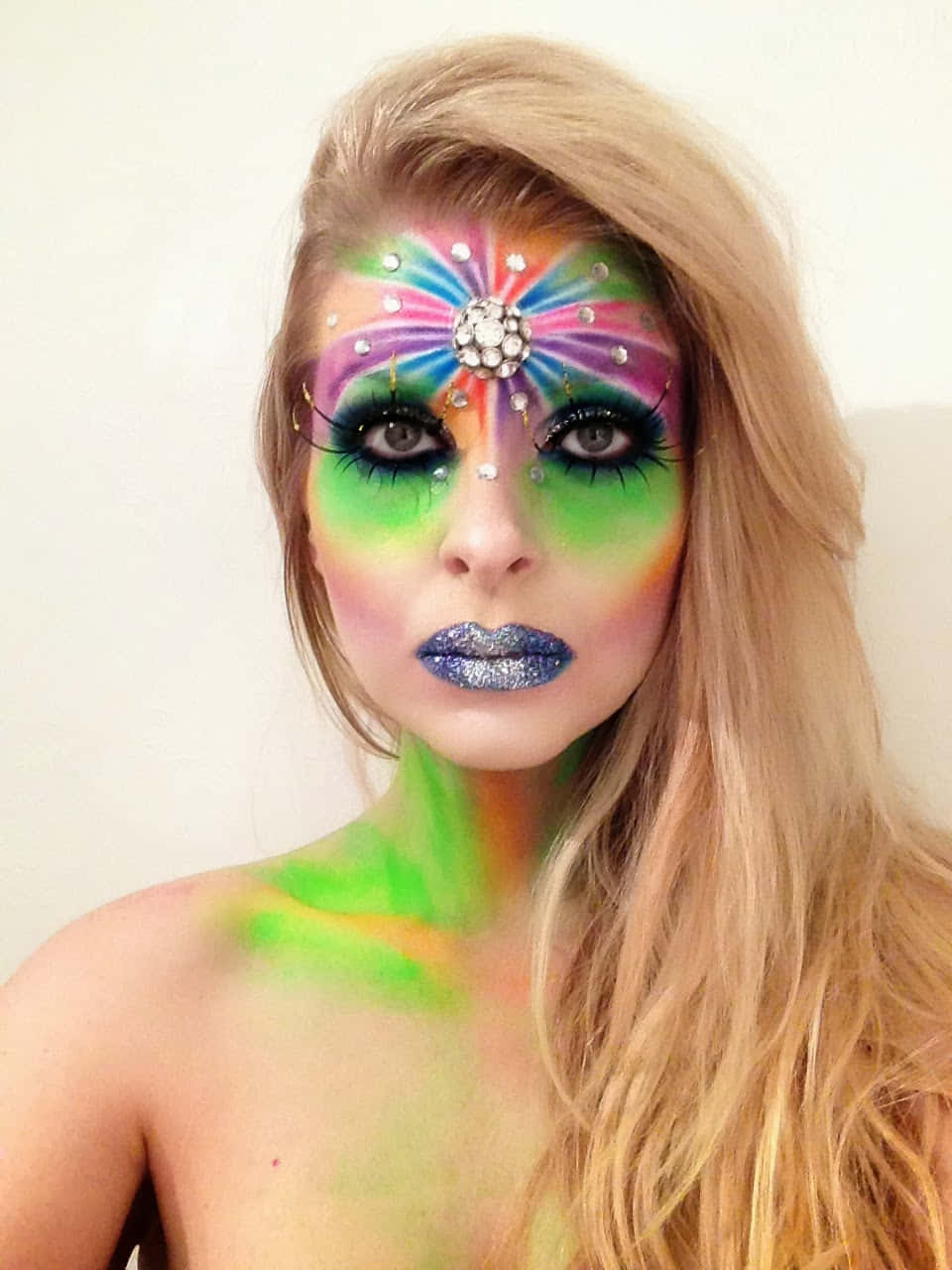 vibrant fantasy makeup portrait, rainbow face paint, glitter lips, HD Phone Wallpaper