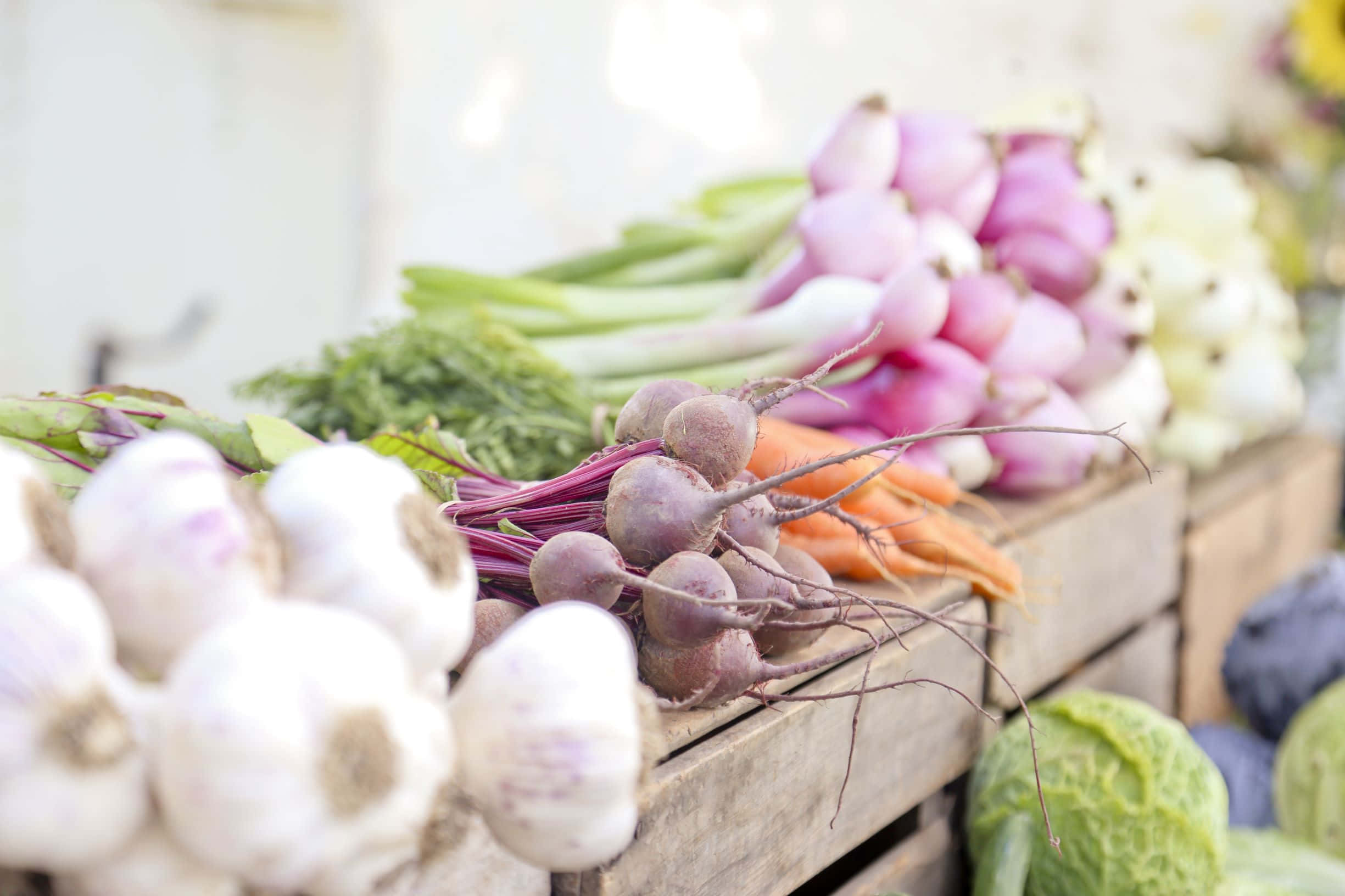 Farmers Market, fresh garlic, beets, Full HD Desktop Wallpaper
