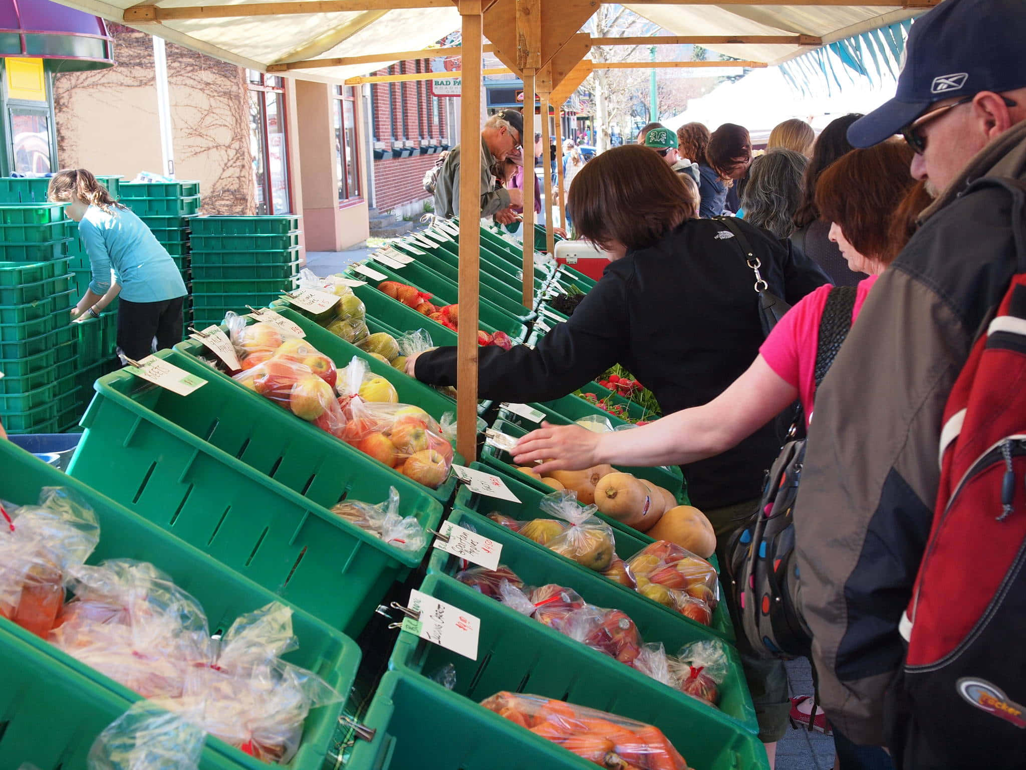 Farmers Market, outdoor farmers market, canopy of green crates, Full HD Desktop Wallpaper