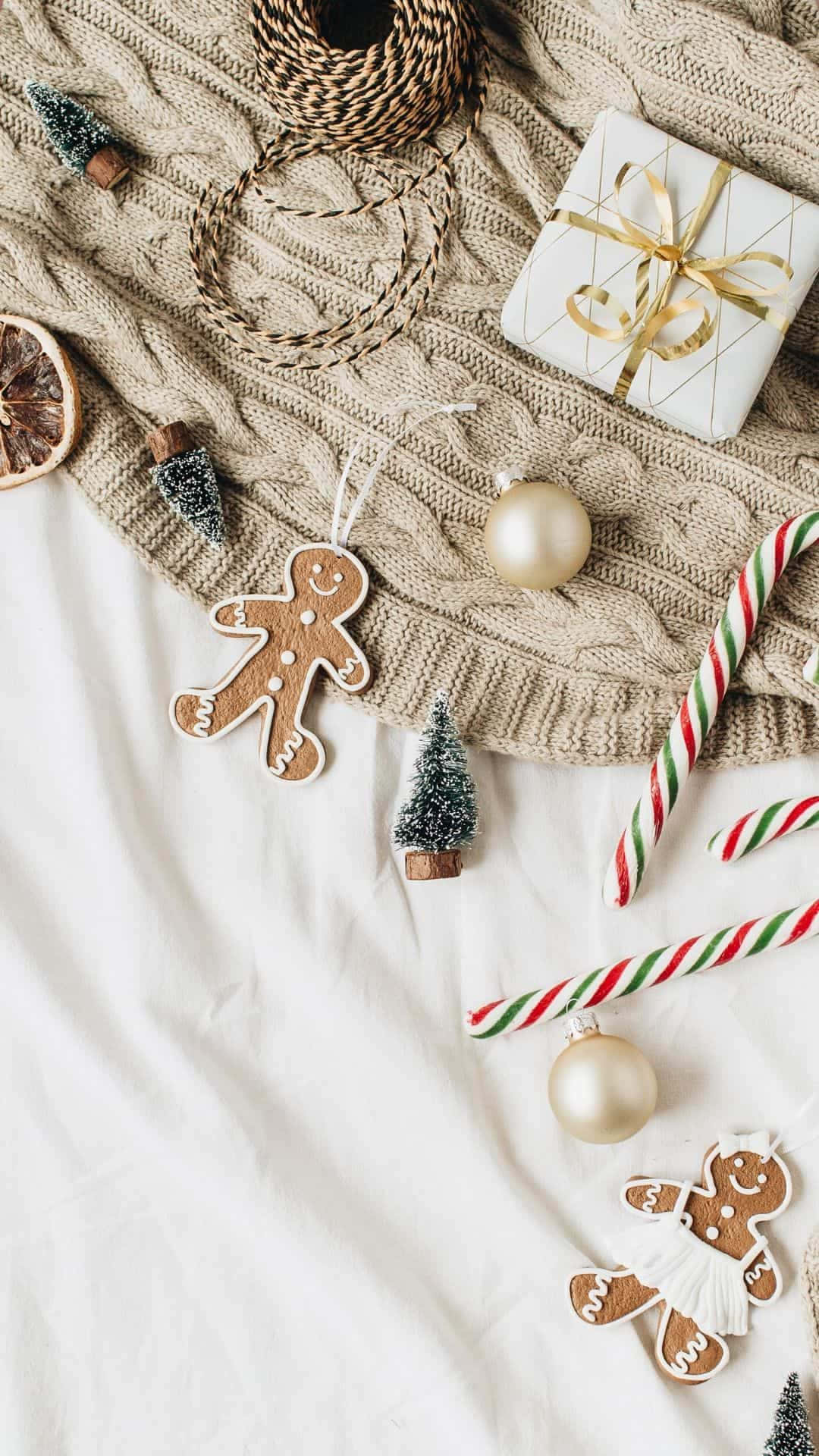 Farmhouse Christmas, cozy rustic farmhouse, Christmas ornaments, Full HD Phone Wallpaper