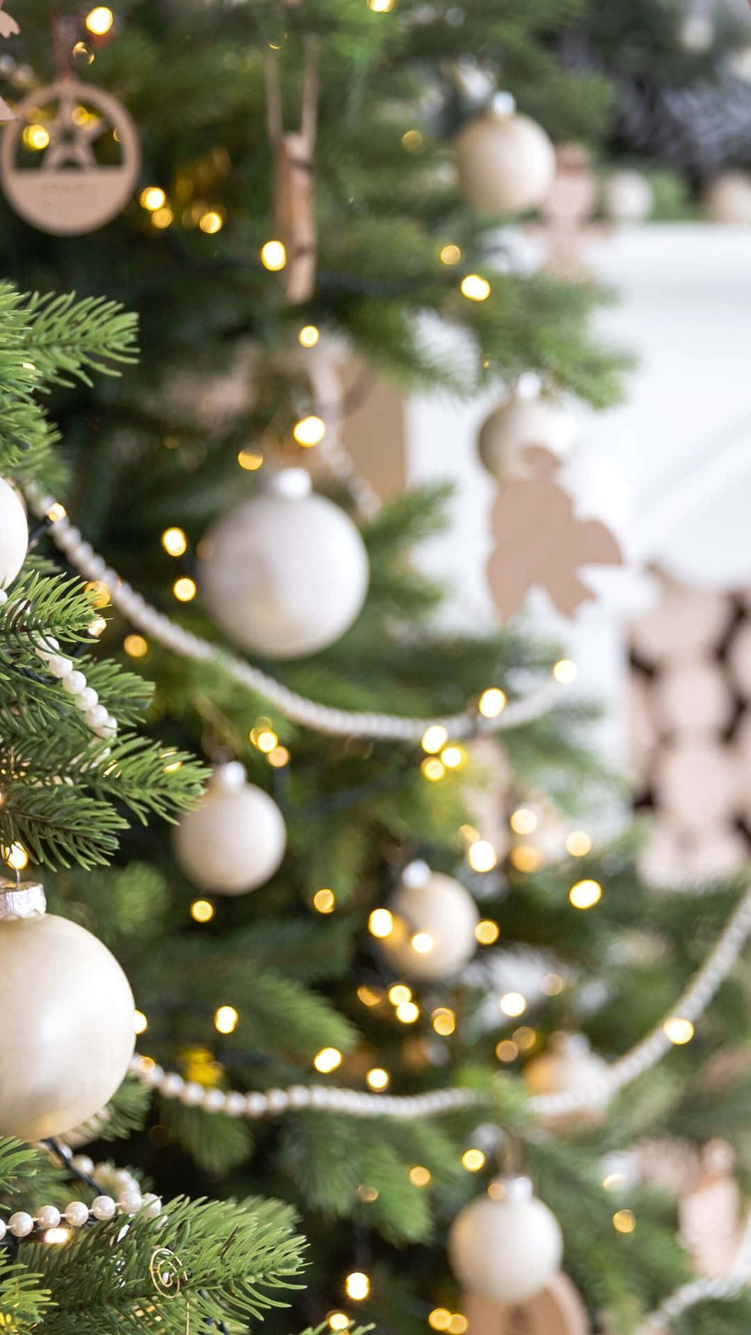 Farmhouse Christmas, Christmas tree, white ornaments, Full HD Phone Wallpaper