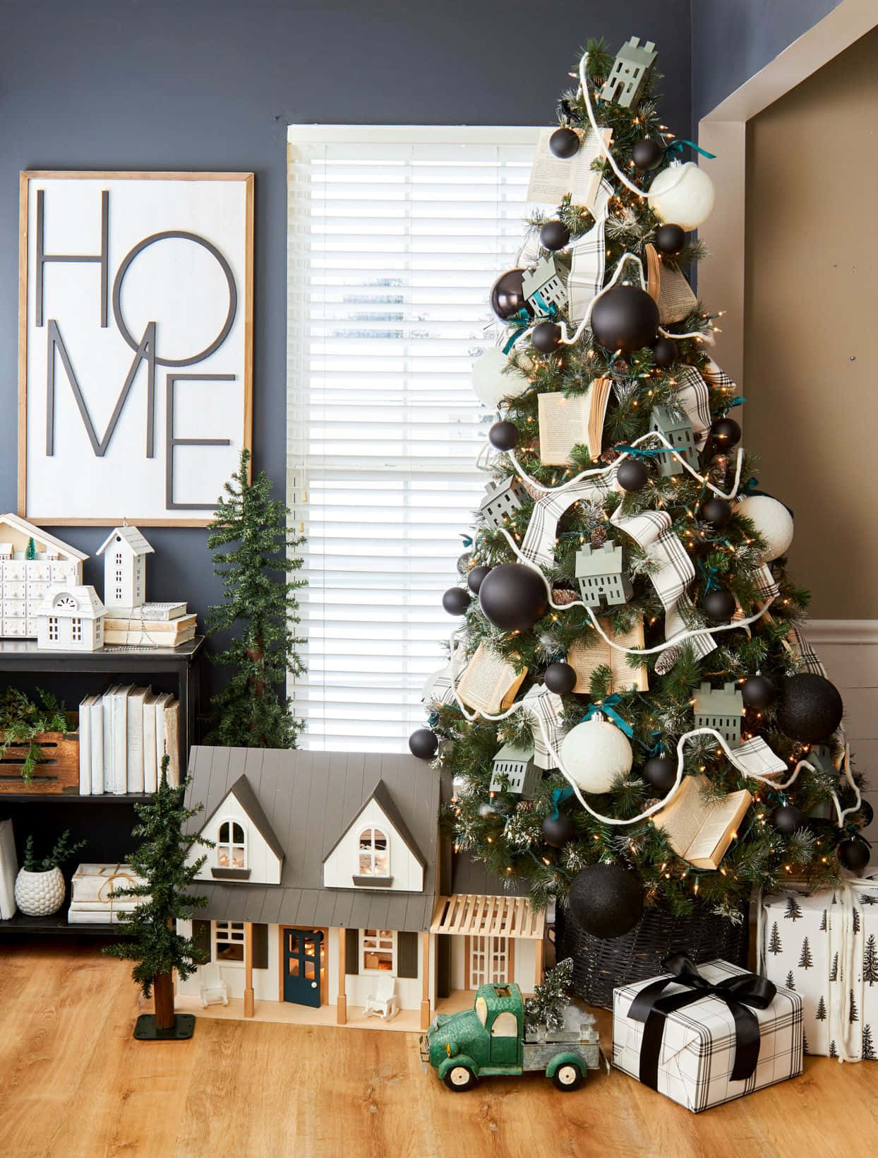 Farmhouse Christmas, black and white ornaments, miniature houses, HD Phone Wallpaper