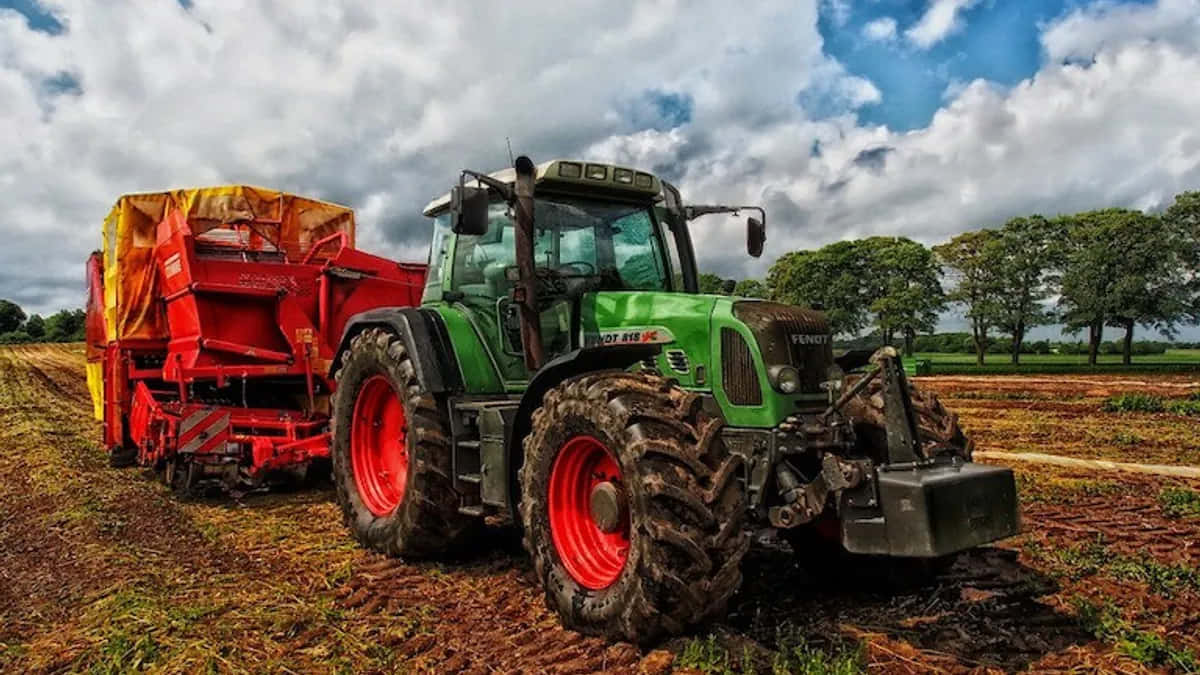 farming, green and red tractor, muddy tires, SD Desktop Wallpaper