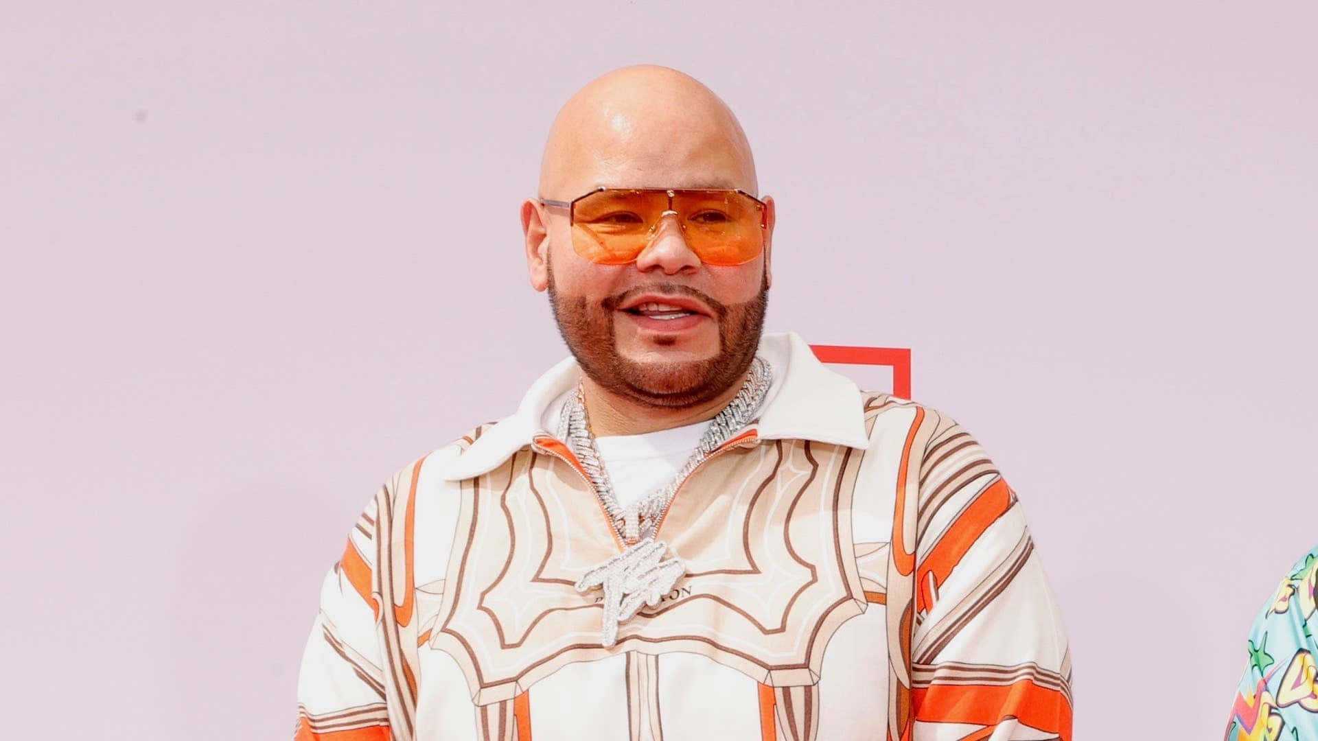 Fat Joe, orange-tinted sunglasses, patterned orange and white jacket, Full HD Desktop Wallpaper