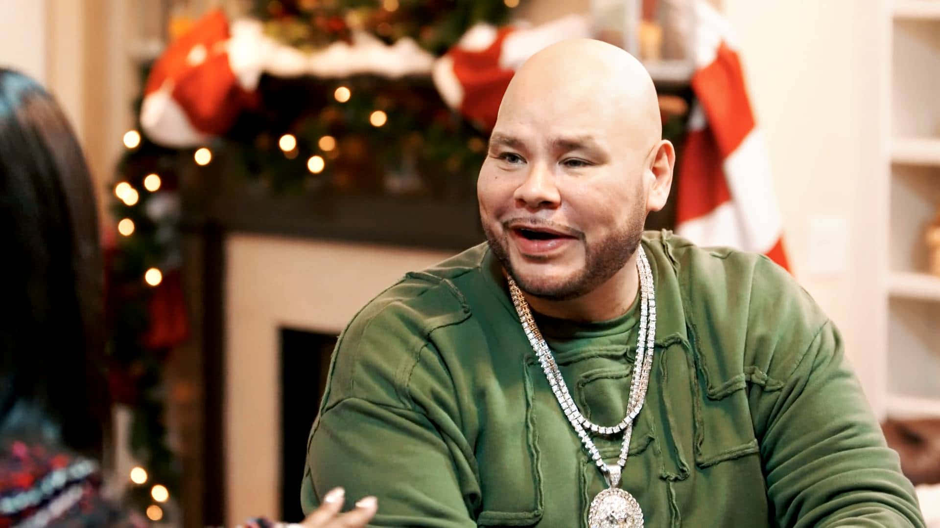 Fat Joe, green jacket, large silver chain, Full HD Desktop Wallpaper