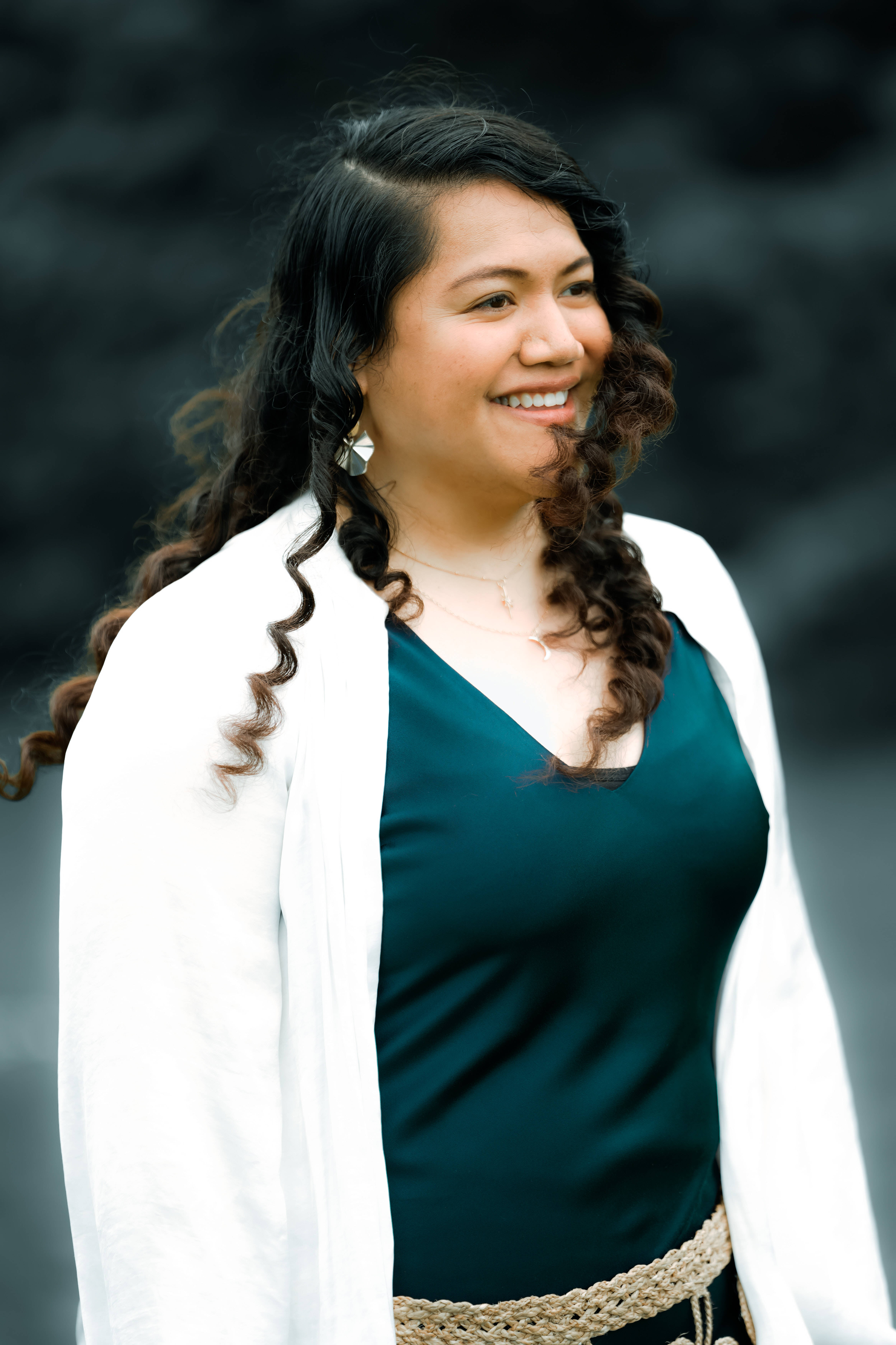 Fat Woman, long curly hair, white cardigan, 5K Phone Wallpaper