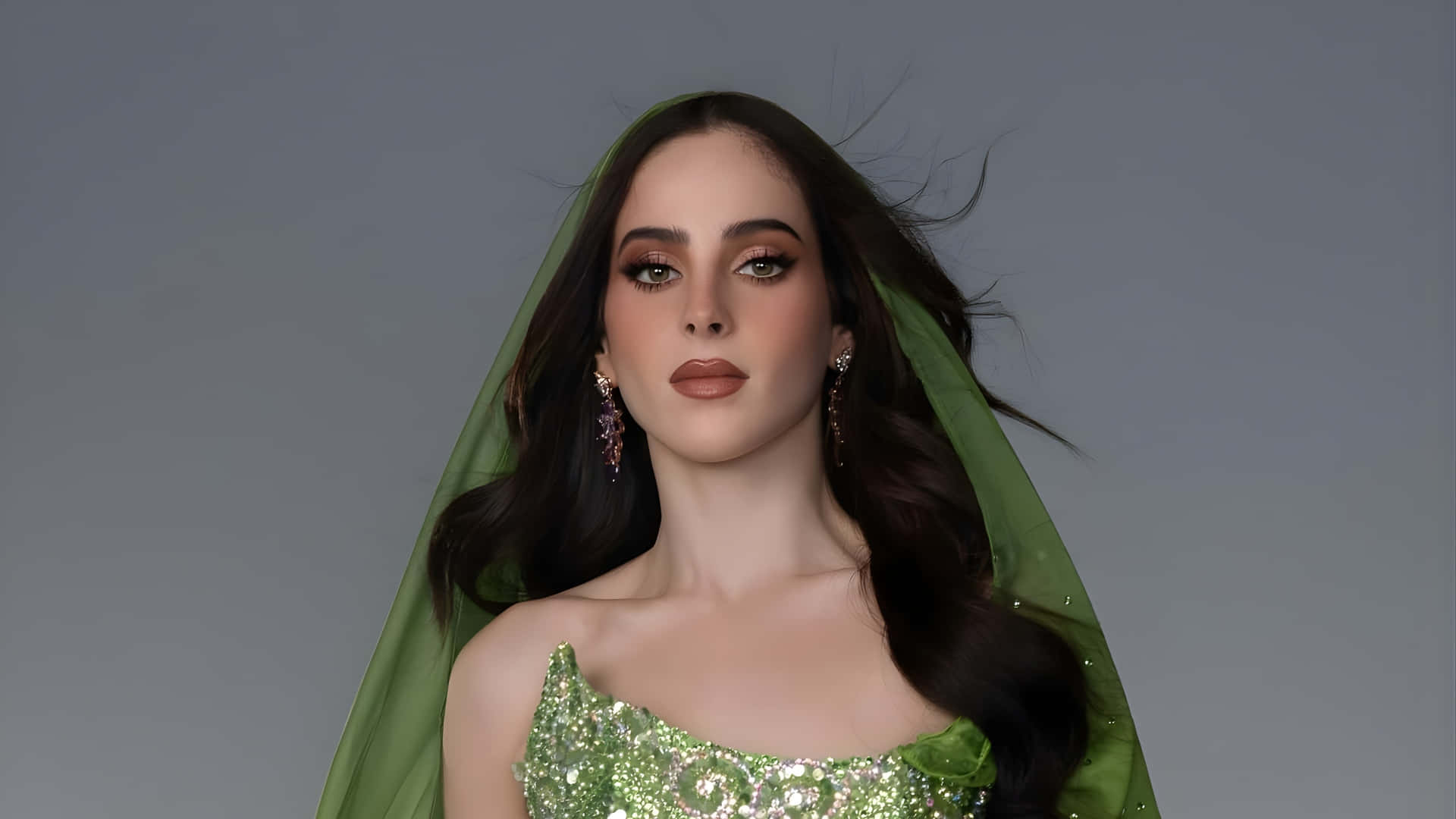 Fatima Bosch, green dress, dark hair, Full HD Desktop Wallpaper