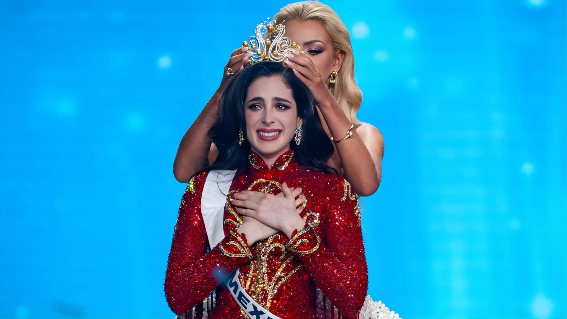Fatima Bosch, red sequined Mexican pageant gown, crowned, Full HD Desktop Wallpaper