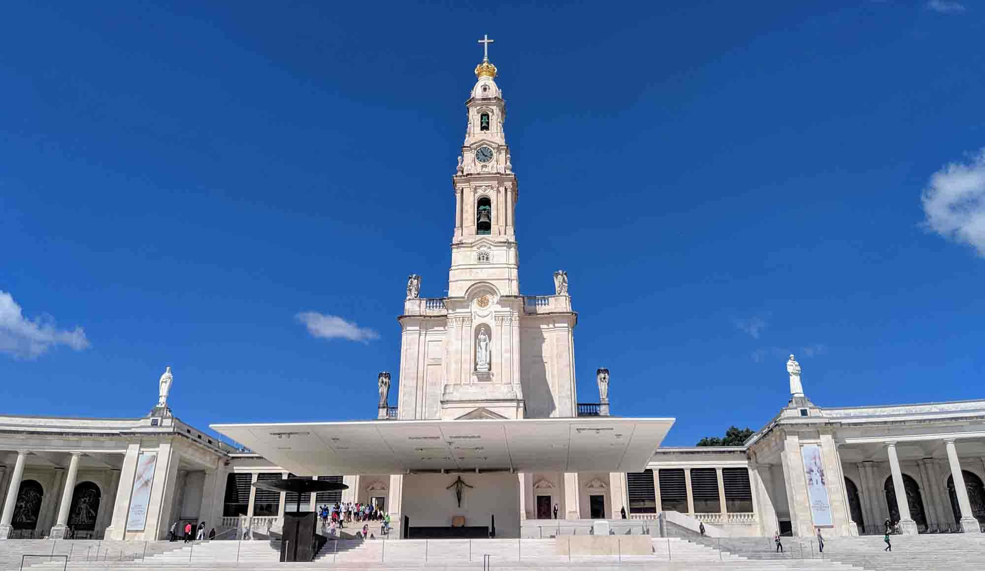 Fatima Sanctuary, white church, tall bell tower, Full HD Desktop Wallpaper