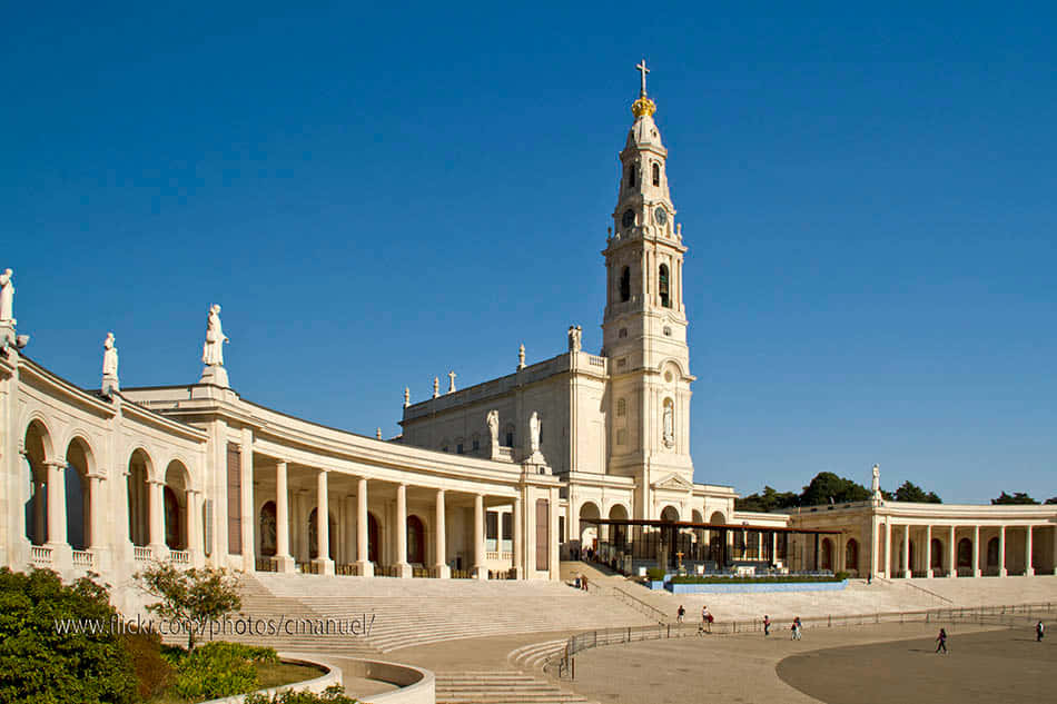 Fatima Sanctuary, white basilica, tall bell tower, SD Desktop Wallpaper