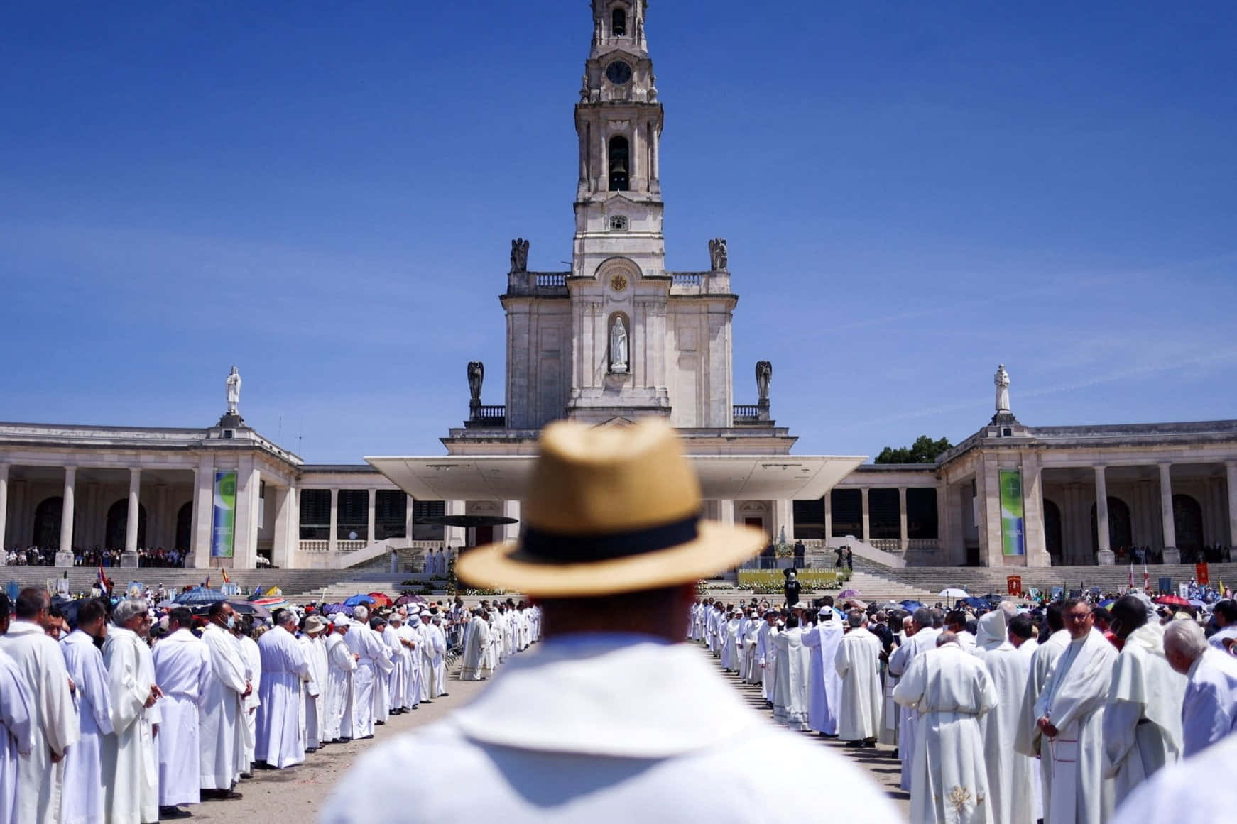 Fatima Sanctuary, white robes, grand stone basilica, HD Desktop Wallpaper