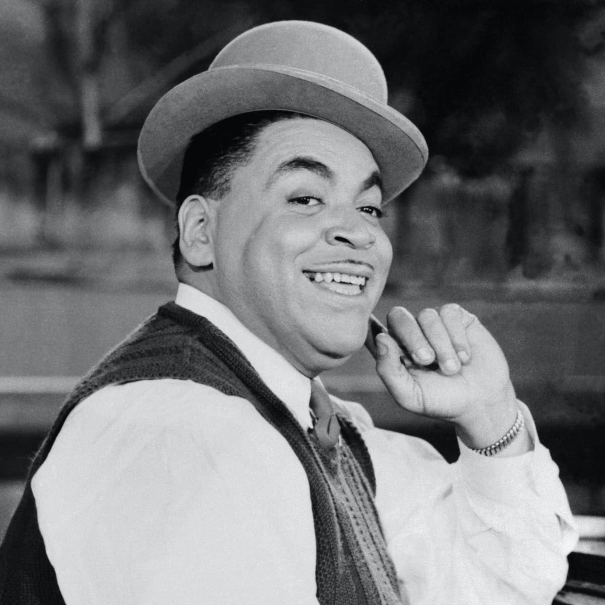 Fats Waller, bowler hat, vintage black and white portrait, SD Desktop Wallpaper