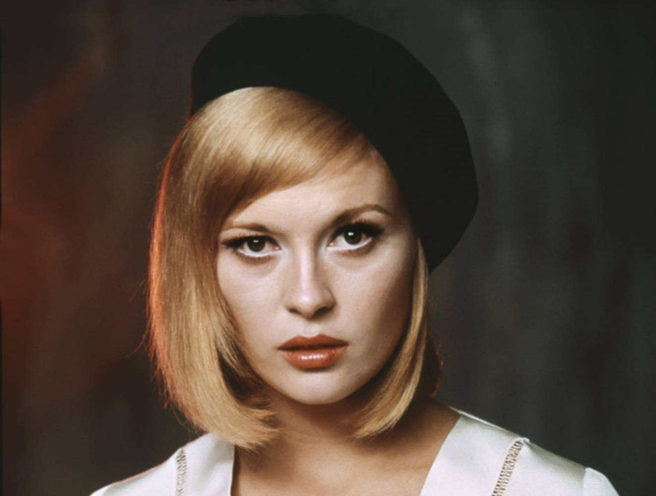 Faye Dunaway, 1967 portrait, blonde woman, HD Desktop Wallpaper