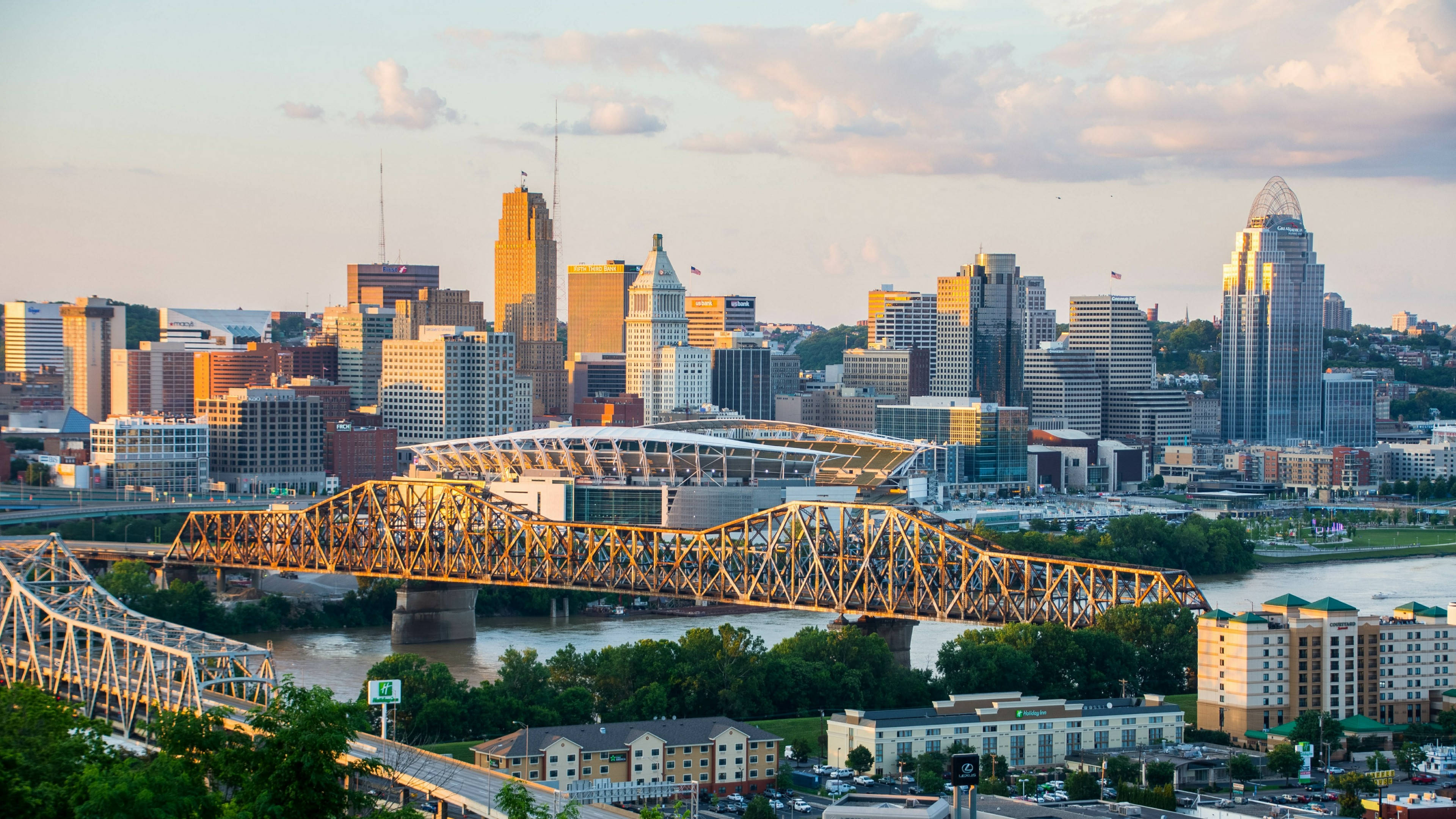 Cincinnati, skyscrapers, golden hour, 4K Desktop Wallpaper
