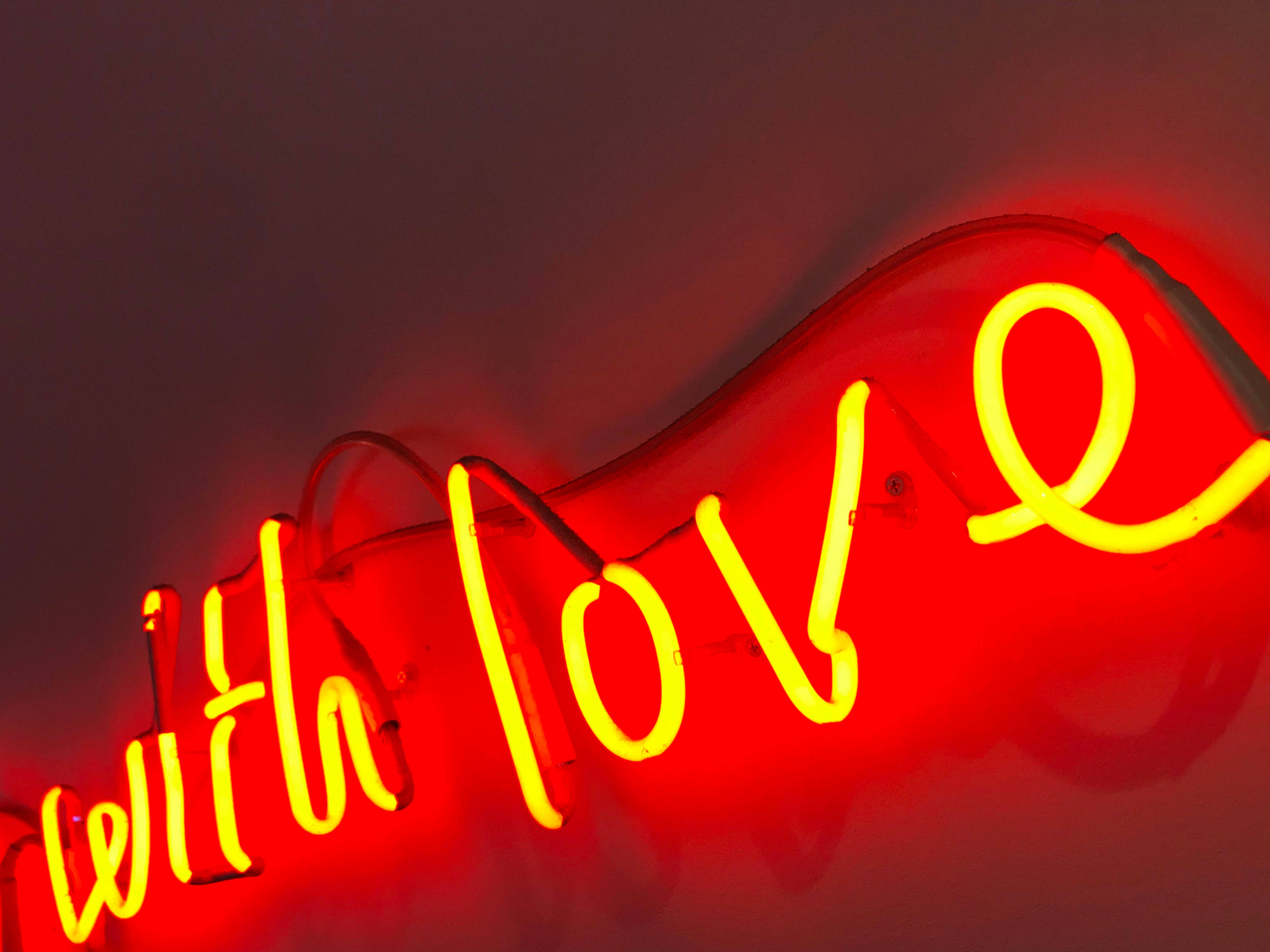 neon sign, with love, glowing yellow, 4K Desktop Wallpaper