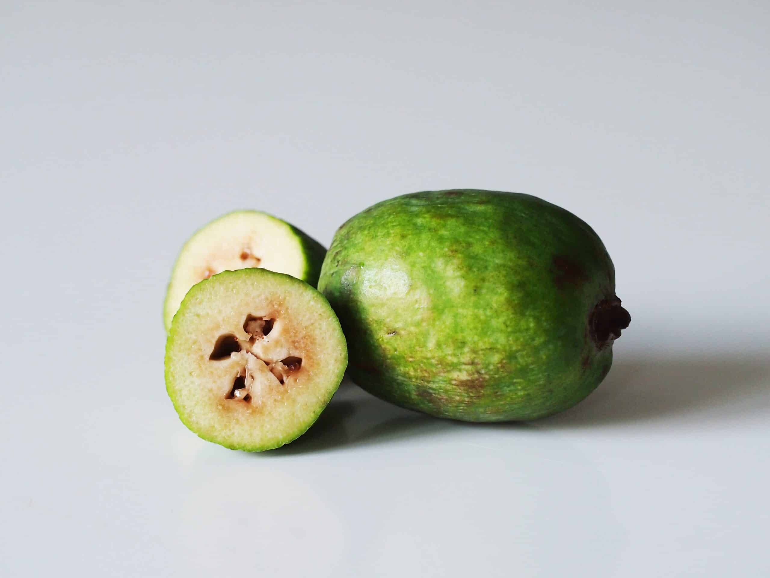 feijoa, whole, halved, 2K Desktop Wallpaper