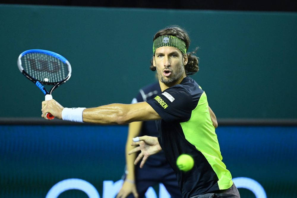 Feliciano Lopez, male tennis player, bright green ball, SD Desktop Wallpaper
