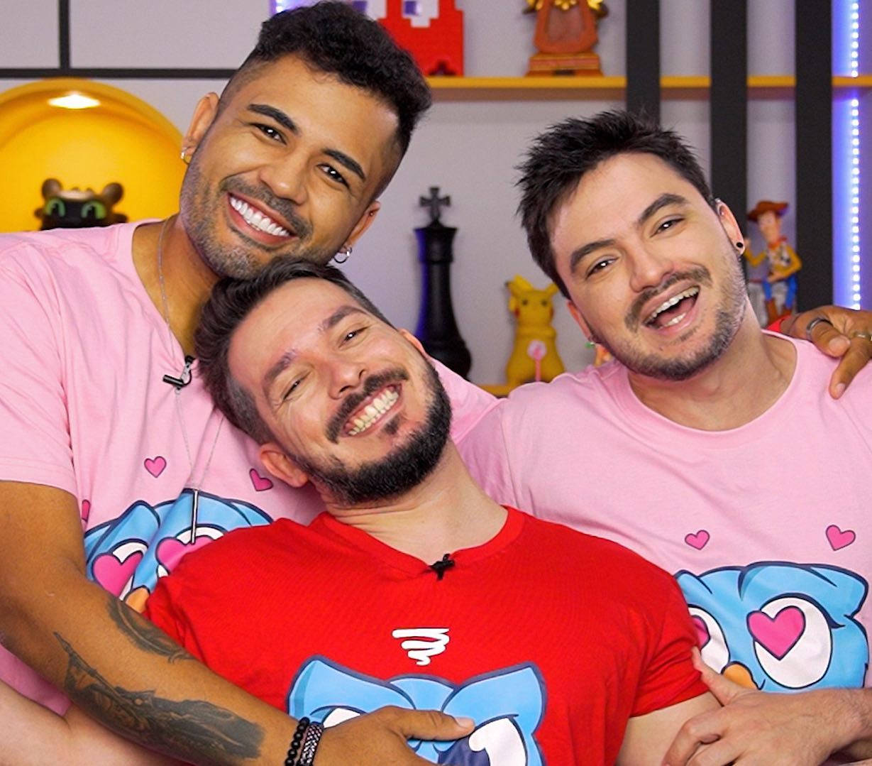 Felipe Neto, pink shirts, colorful studio, SD Desktop Wallpaper