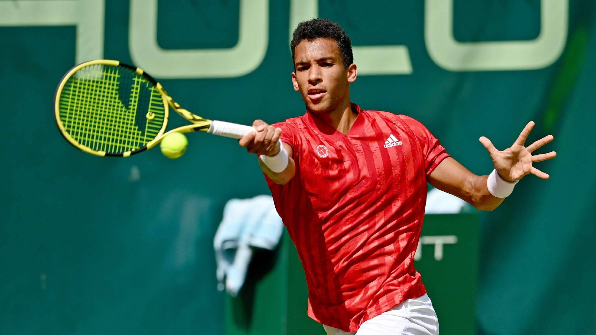 Felix Auger Aliassime, red shirt, yellow racket, Full HD Desktop Wallpaper