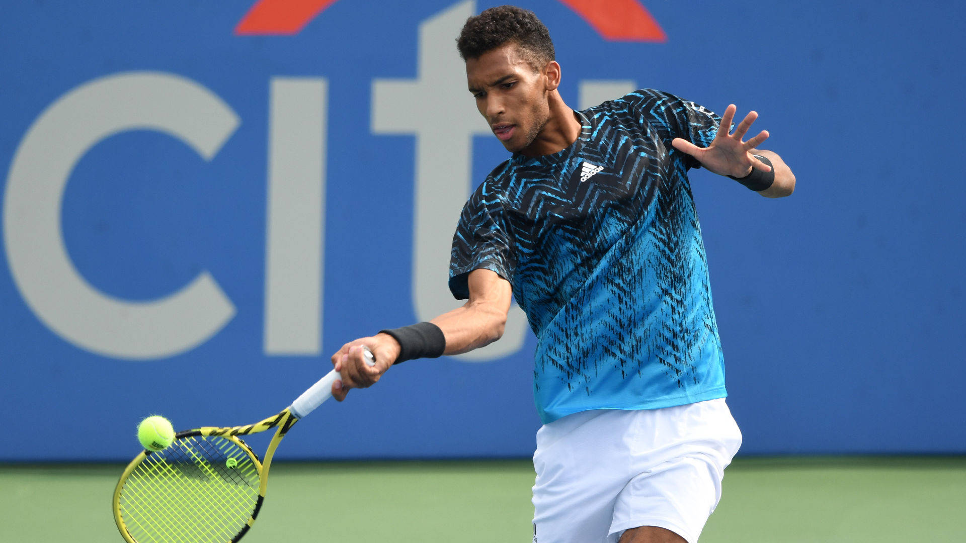 Felix Auger Aliassime, underhand receive, bright yellow ball, Full HD Desktop Wallpaper