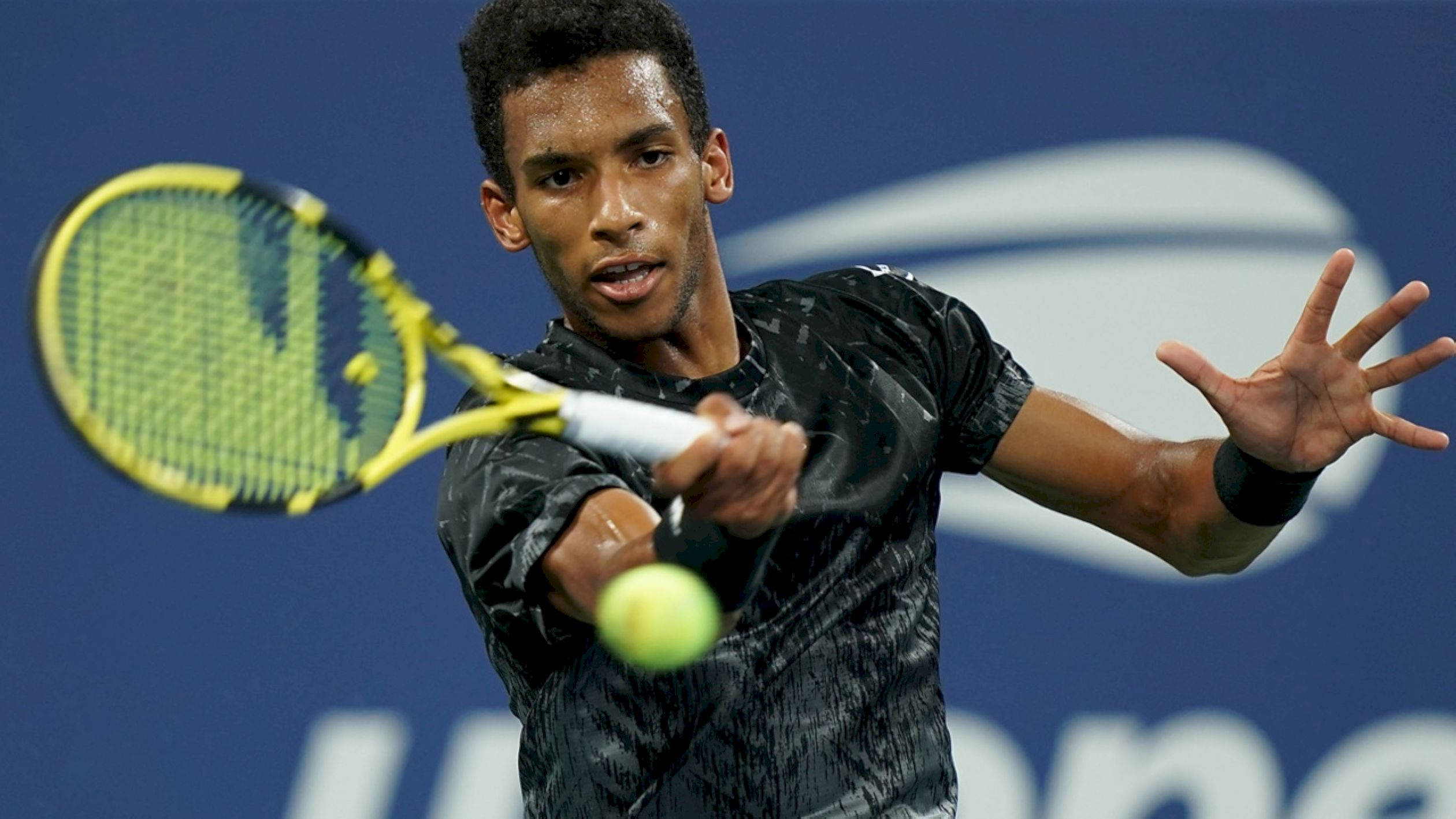 Felix Auger Aliassime, yellow racket, green ball, Full HD Desktop Wallpaper