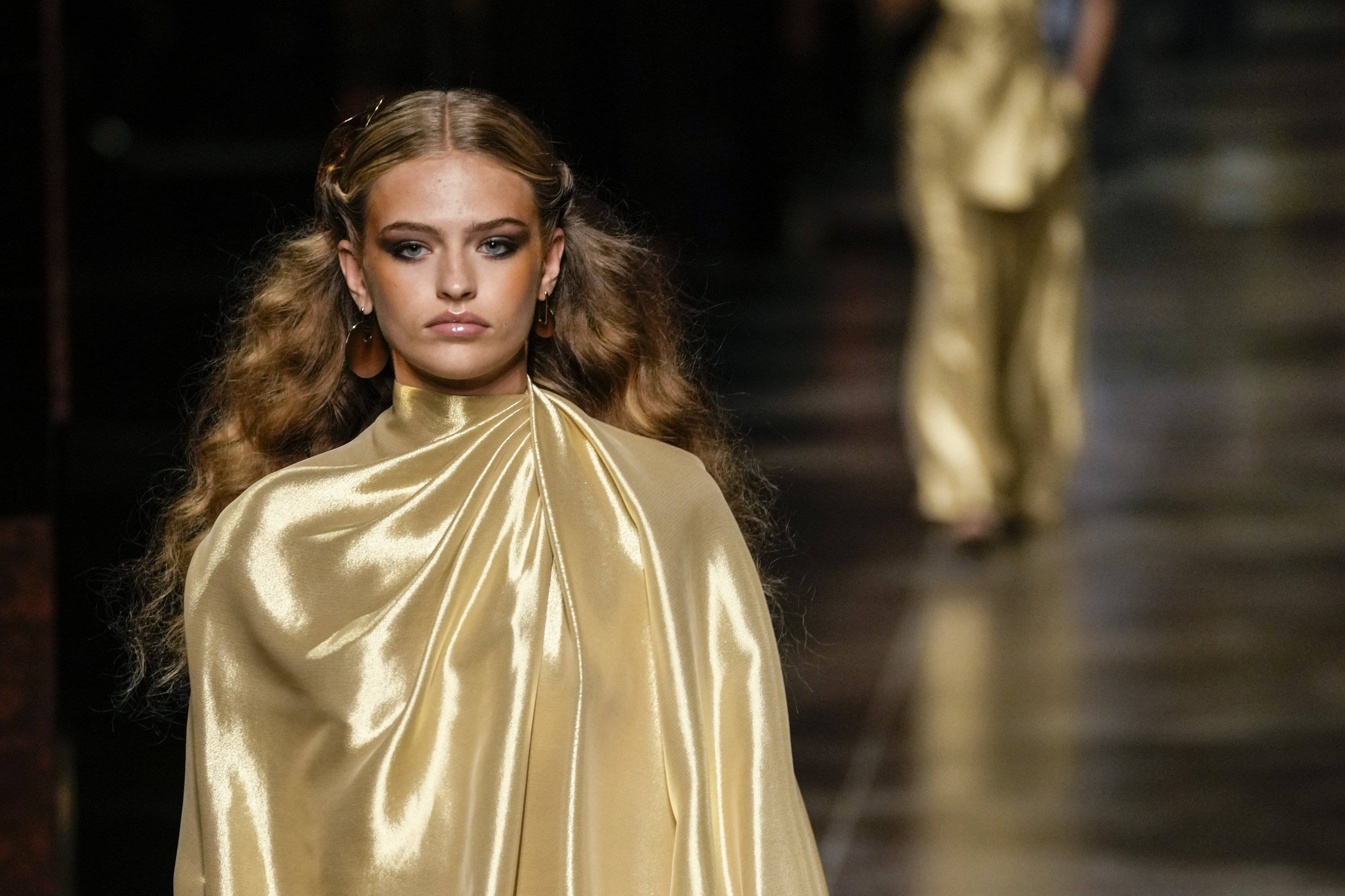 Fendi, gold, cloak, 2K Desktop Wallpaper