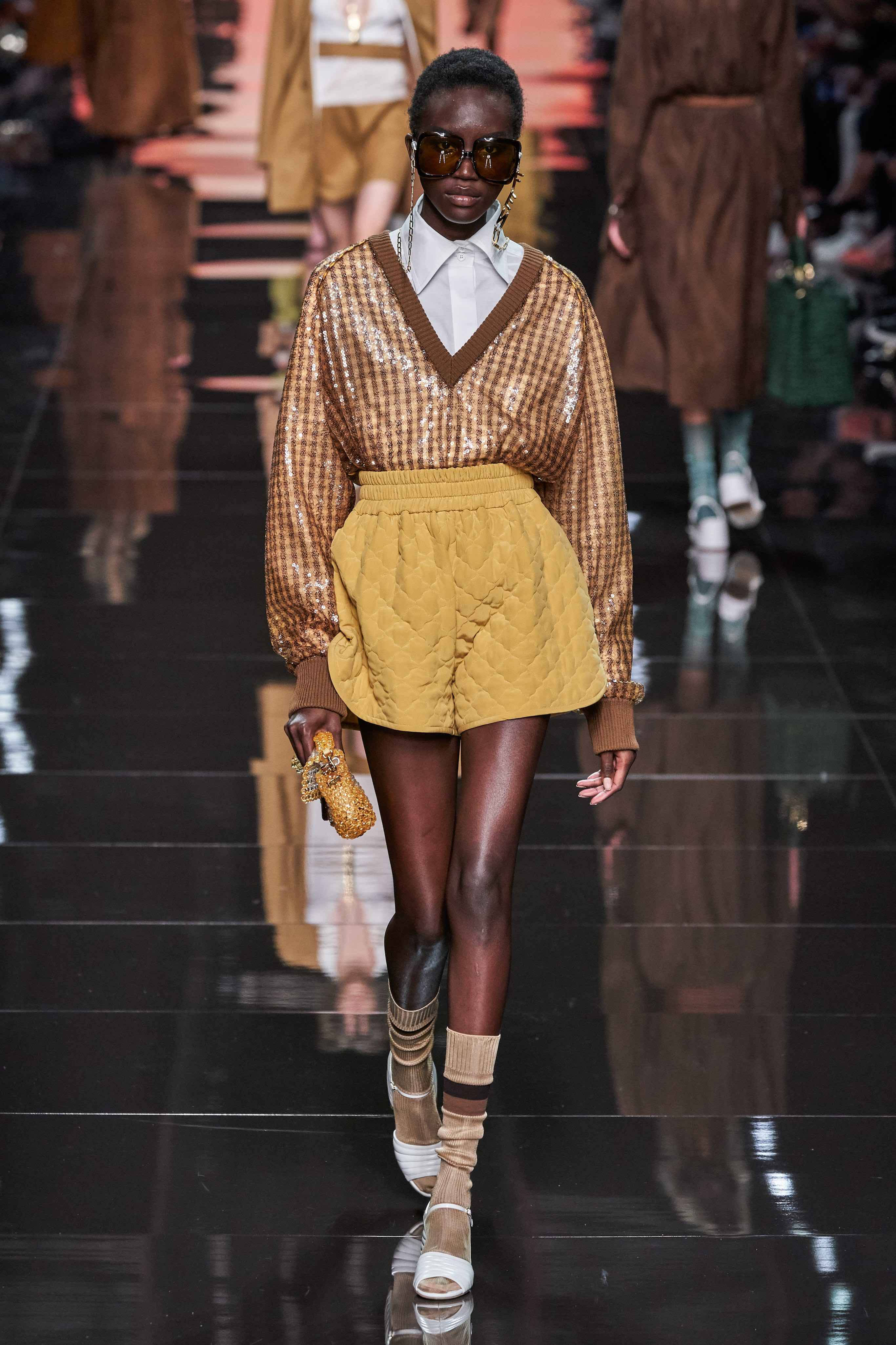 Fendi, yellow shorts, brown sequined blouse, 4K Phone Wallpaper