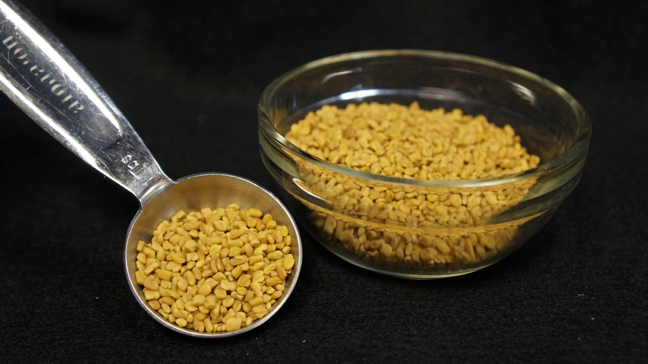 metal measuring spoon, glass bowl, golden fenugreek seeds, Full HD Desktop Wallpaper