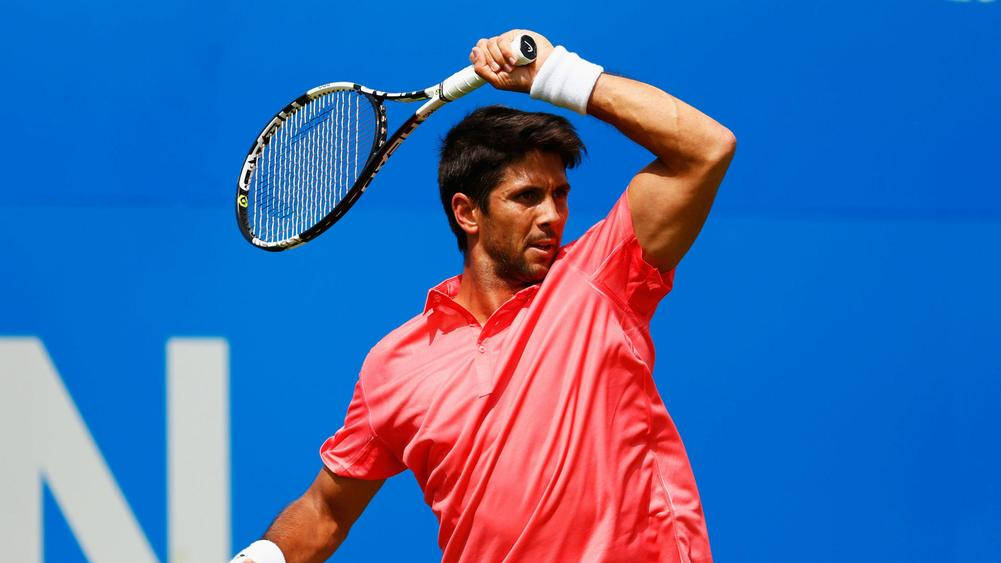 Fernando Verdasco, coral shirt, vibrant blue court, SD Desktop Wallpaper
