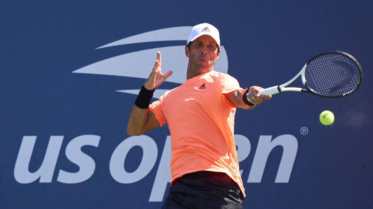Fernando Verdasco, orange shirt, yellow ball, SD Desktop Wallpaper