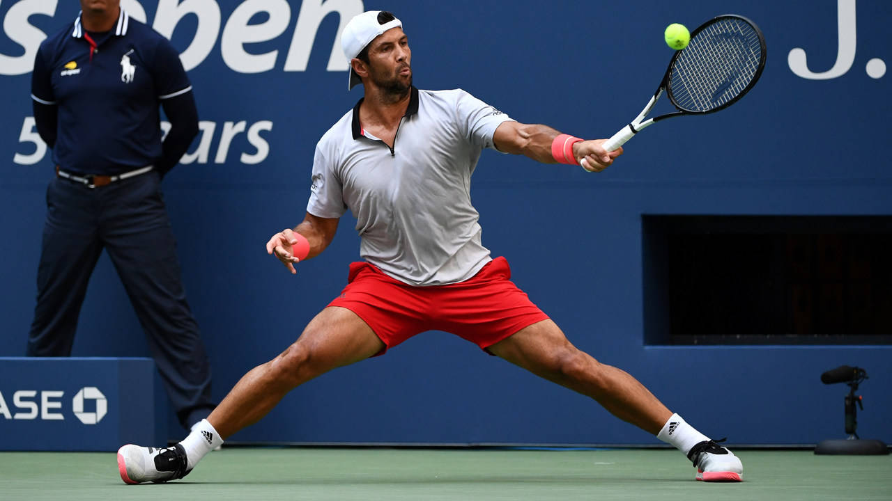 Fernando Verdasco, red shorts, white cap, HD Desktop Wallpaper