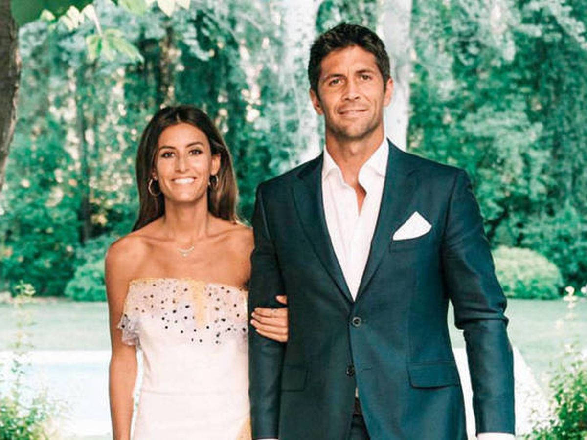 Fernando Verdasco, wife, lush green garden, SD Desktop Wallpaper