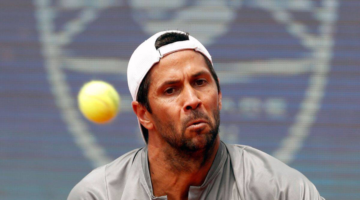Fernando Verdasco, yellow tennis ball, white cap, SD Desktop Wallpaper
