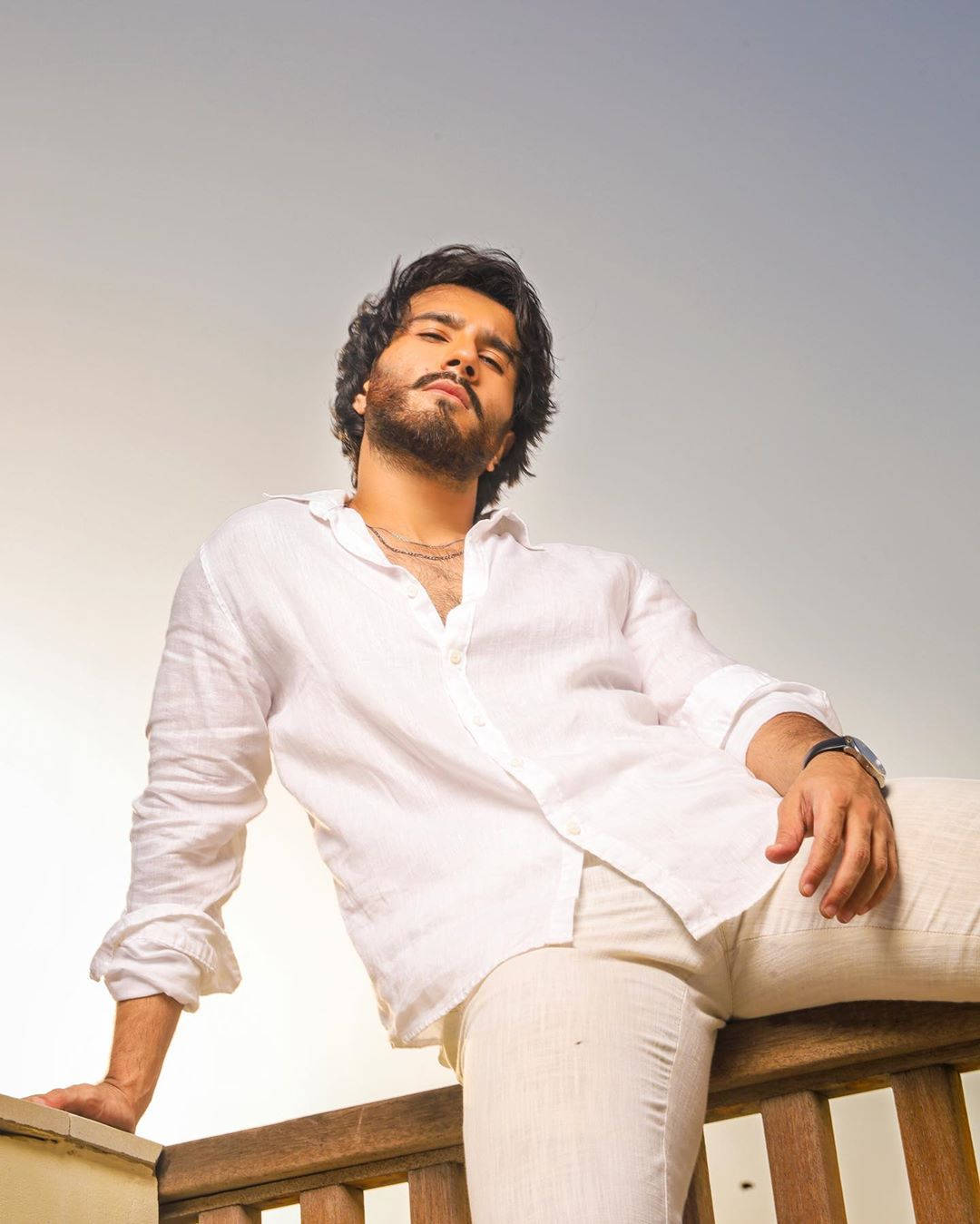 Feroz Khan, low angle shot, dark hair, HD Phone Wallpaper