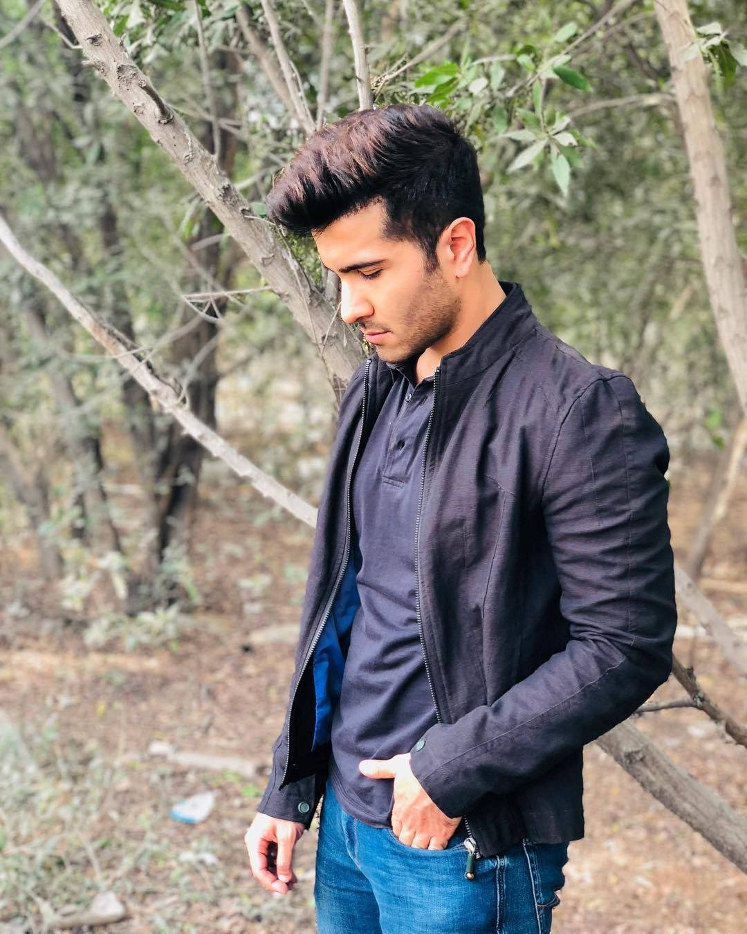Feroz Khan, black jacket, jeans, HD Phone Wallpaper
