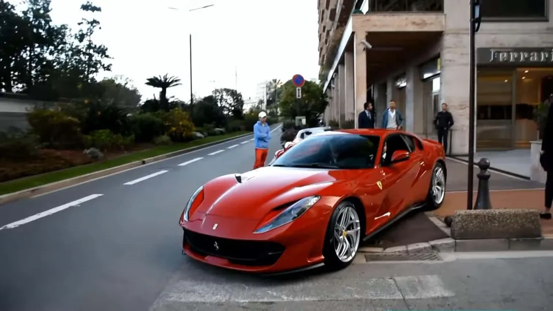 Ferrari 812 Superfast