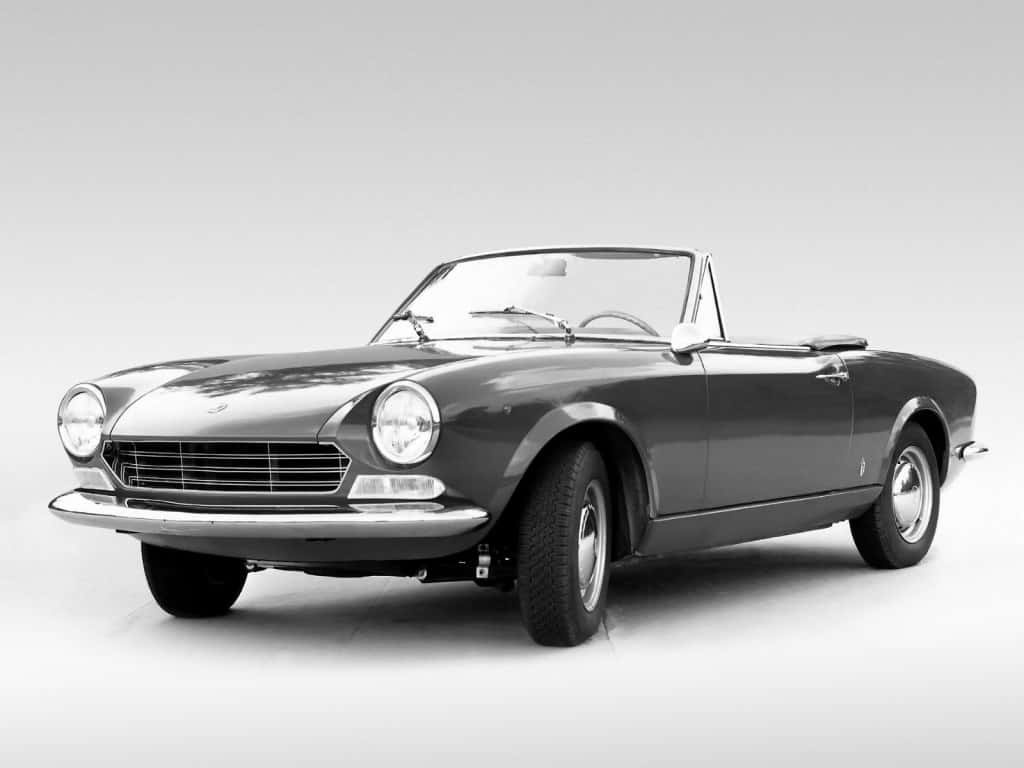 Fiat 124 Spider, chrome accents, round headlights, SD Desktop Wallpaper