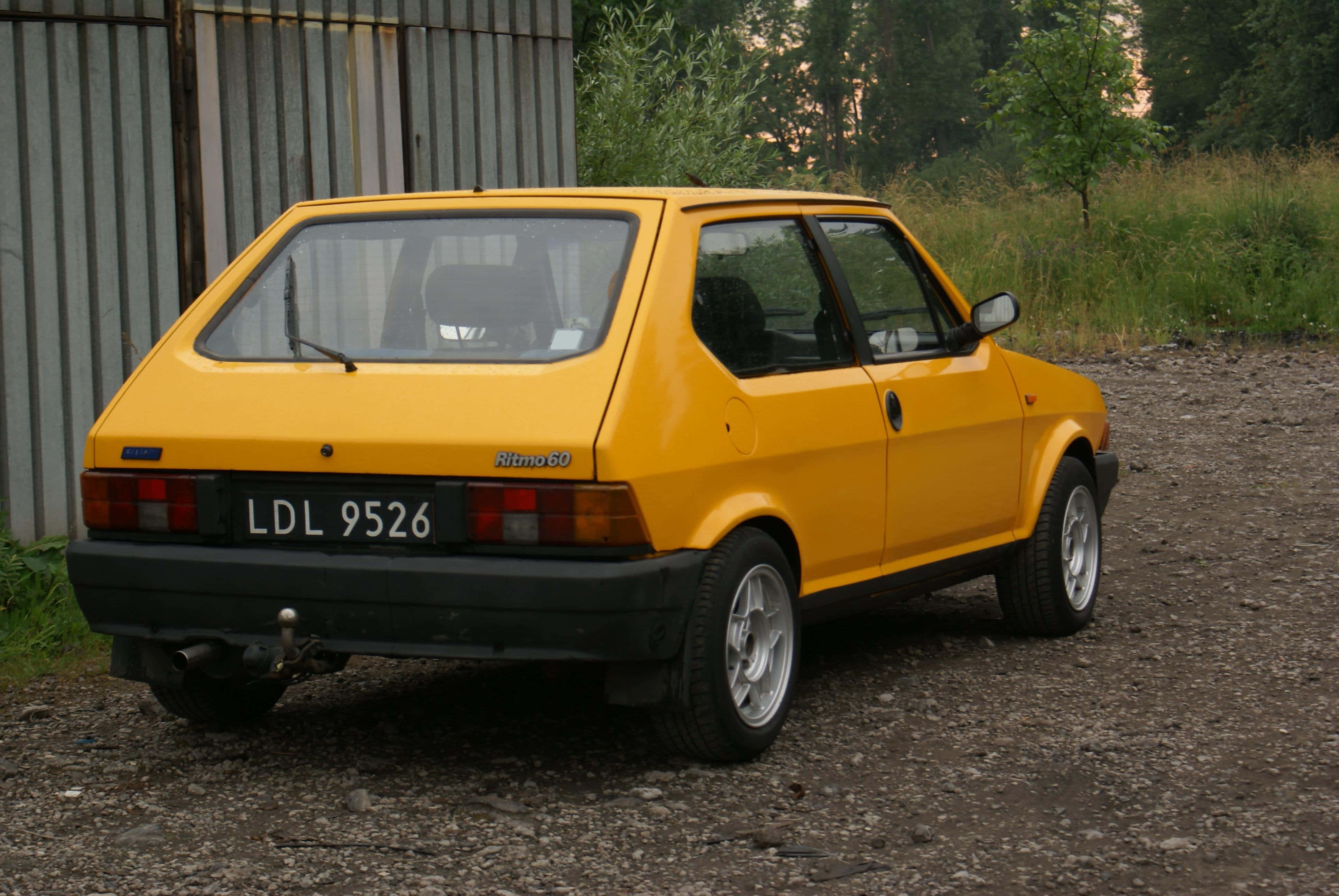 Fiat Ritmo, 60 hatchback, bright yellow, 4K Desktop Wallpaper