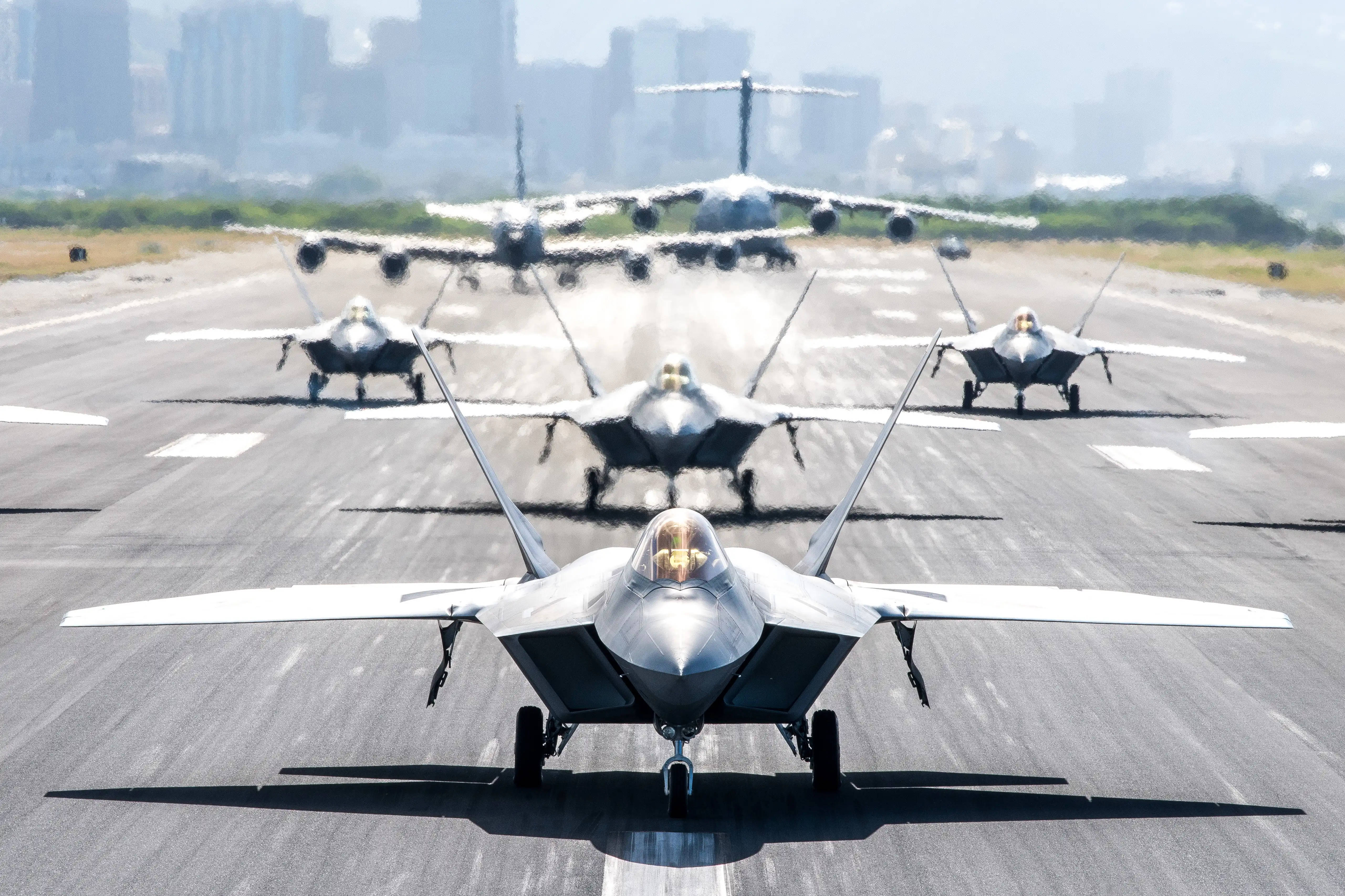 F-22 Fighter Jet, wing, runway, 5K Desktop Wallpaper