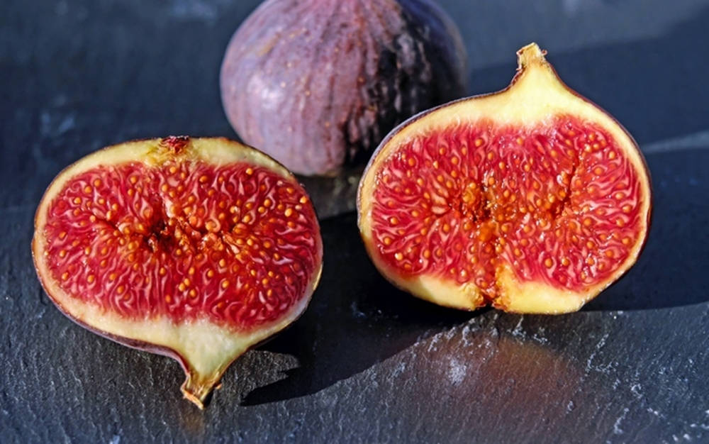 common fig, juicy red flesh, seeds, SD Desktop Wallpaper