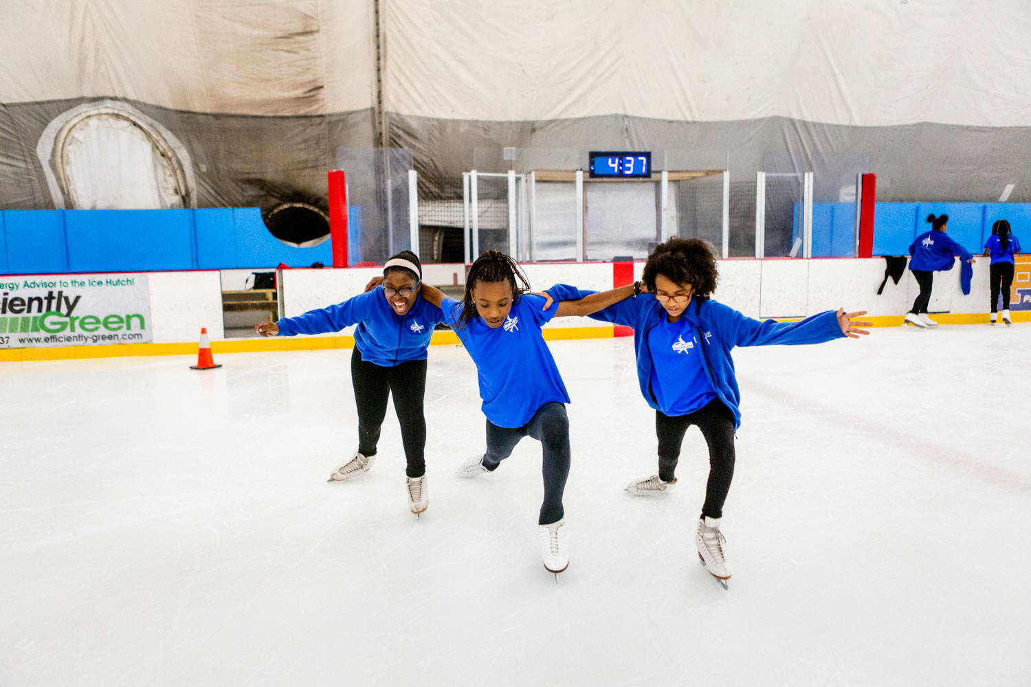 figure skating arena, blue jackets, indoor ice rink, HD Desktop Wallpaper