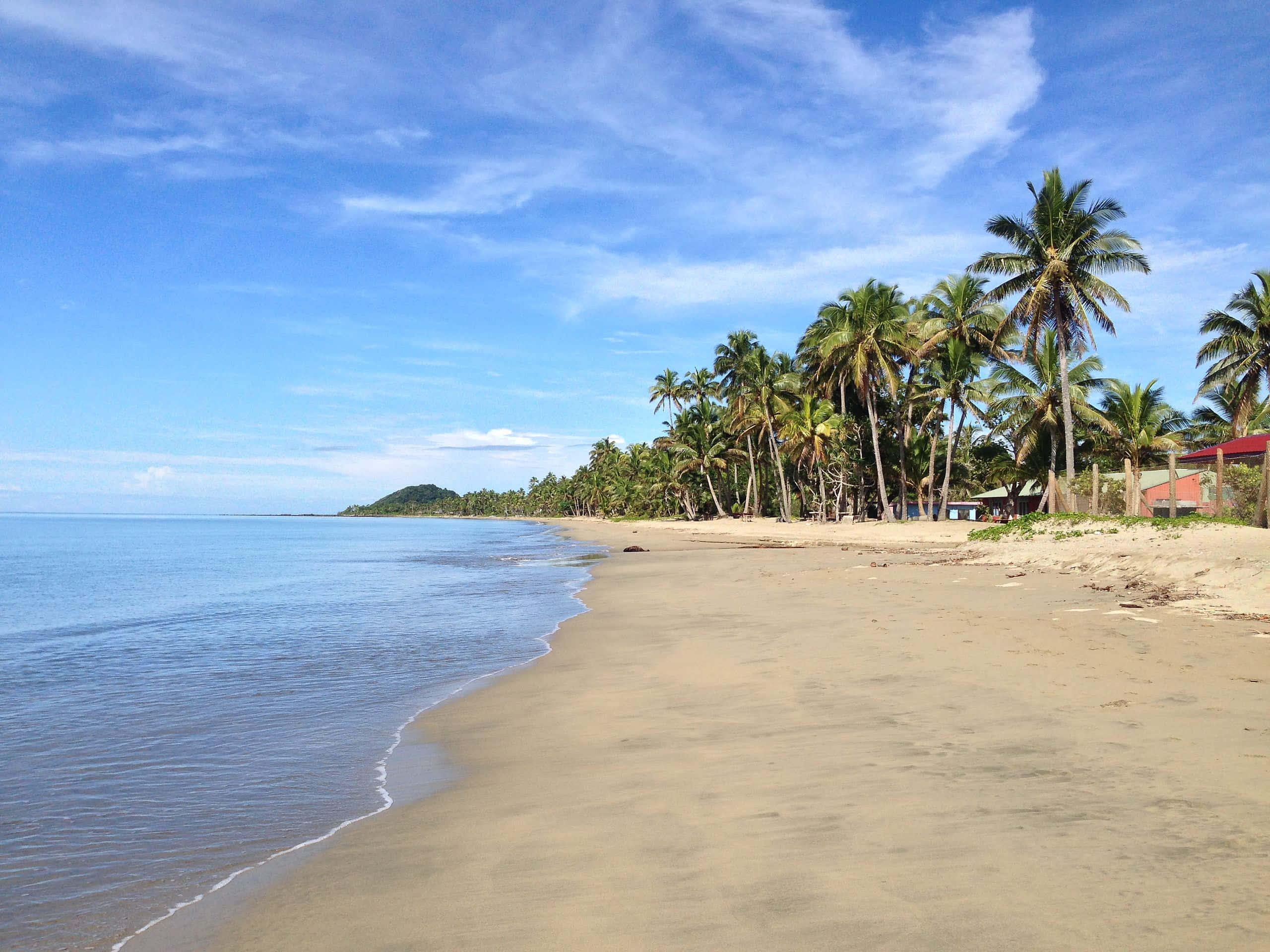 Fiji, golden sand, gentle waves, 2K Desktop Wallpaper