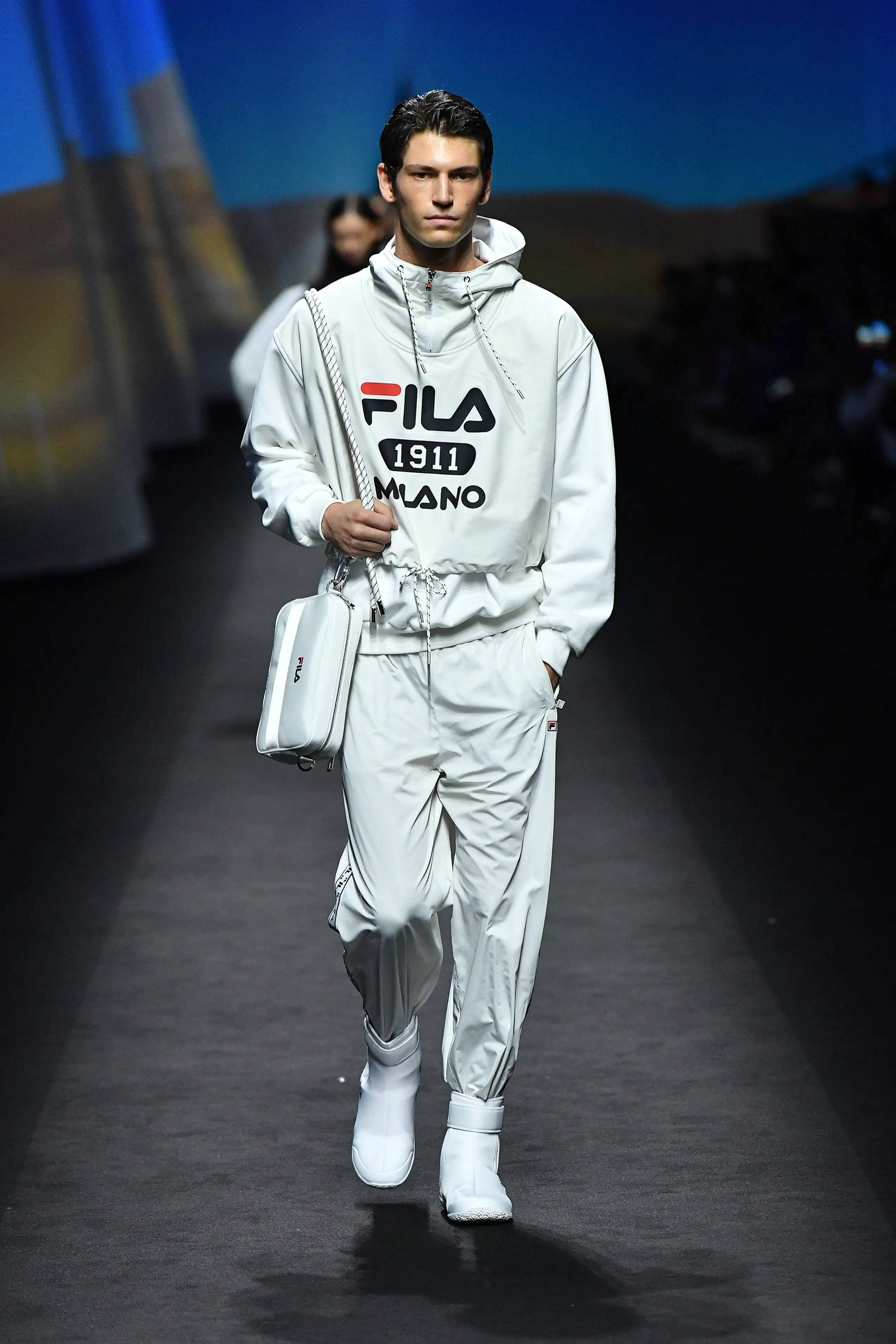 Fila, runway, all-white Fila tracksuit, 4K Phone Wallpaper