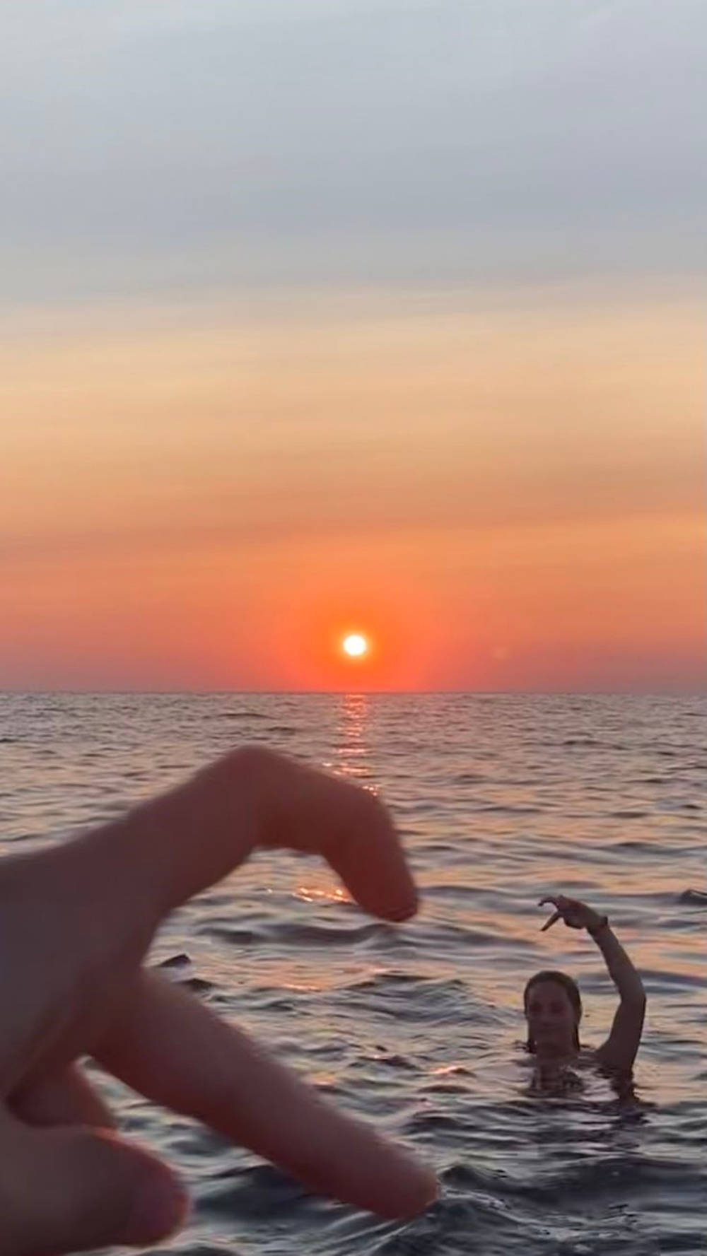 Finger Heart, Sunset, Ocean waters, HD Phone Wallpaper