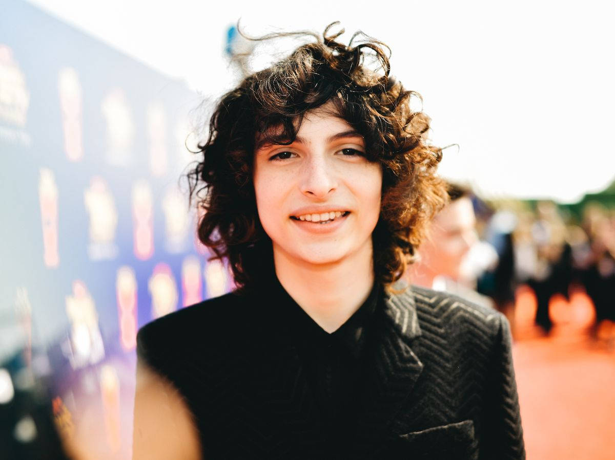 Finn Wolfhard, wavy hair, red carpet, SD Desktop Wallpaper