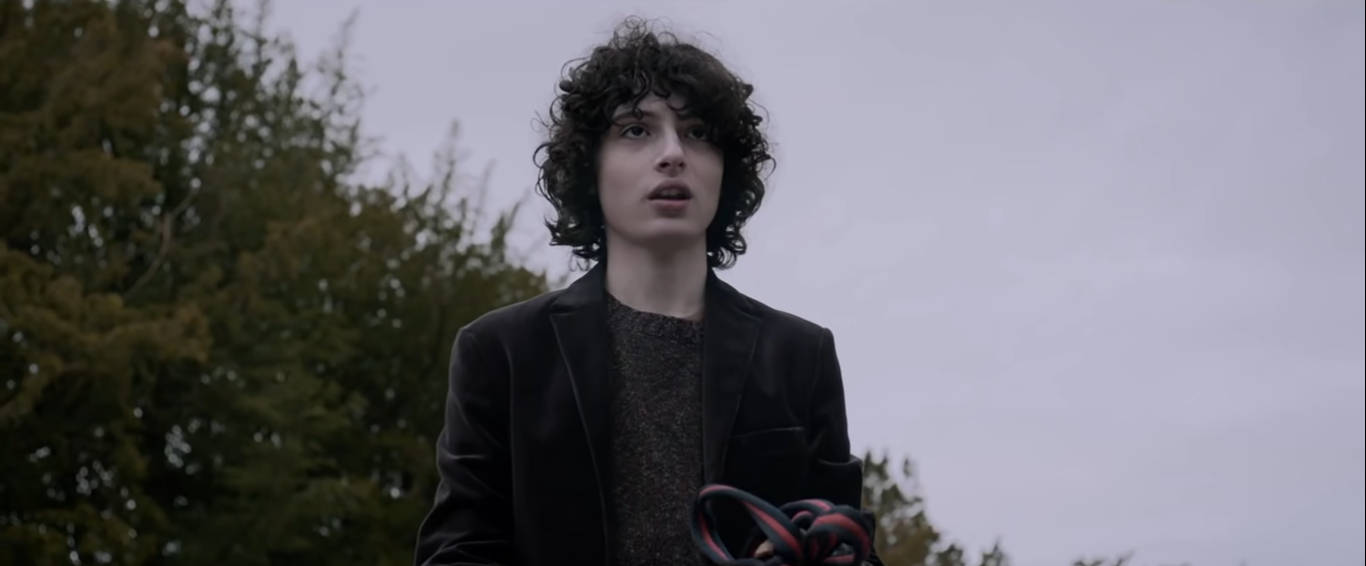Finn Wolfhard, red and black rope, cloudy sky, HD Desktop Wallpaper